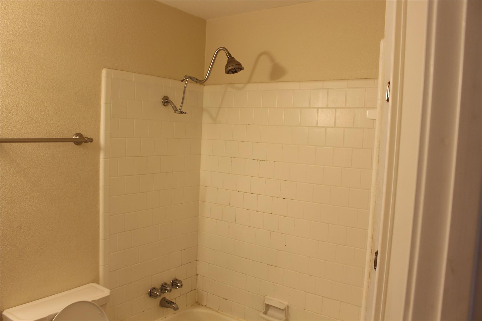 304 E 33rd St # 19, Austin, TX 78705