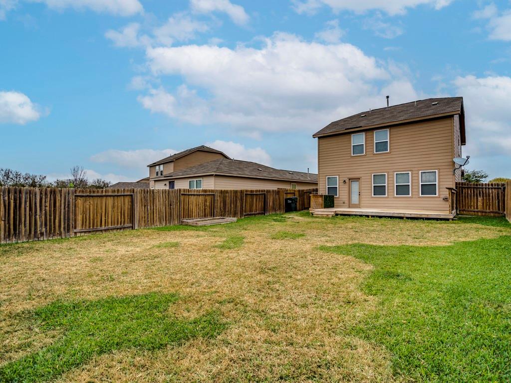 216 Isabel Ln, Kyle, TX 78640