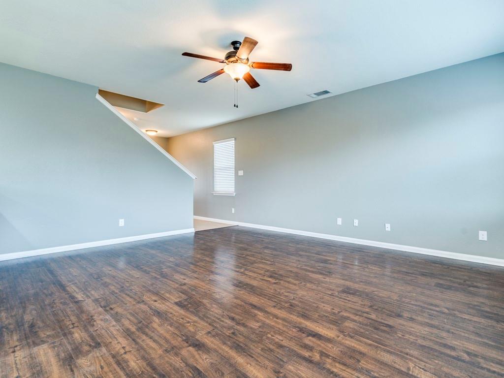 216 Isabel Ln, Kyle, TX 78640