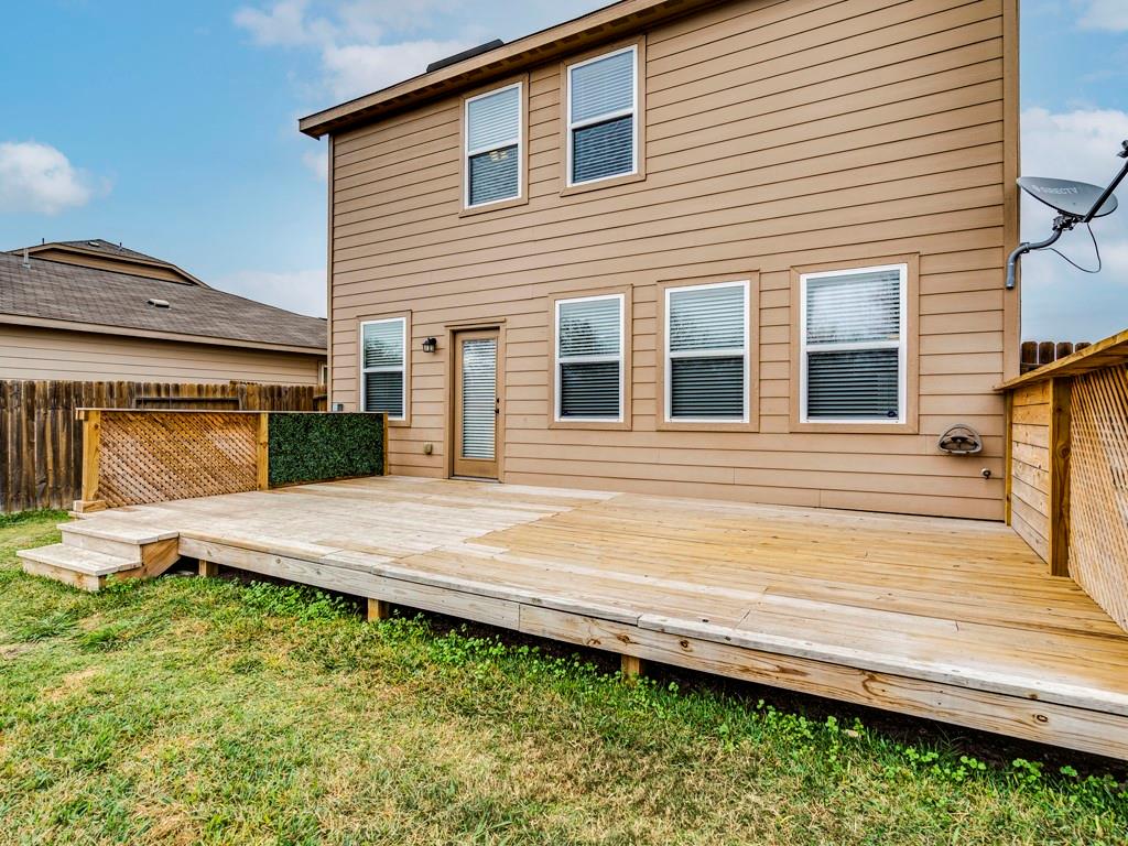 216 Isabel Ln, Kyle, TX 78640