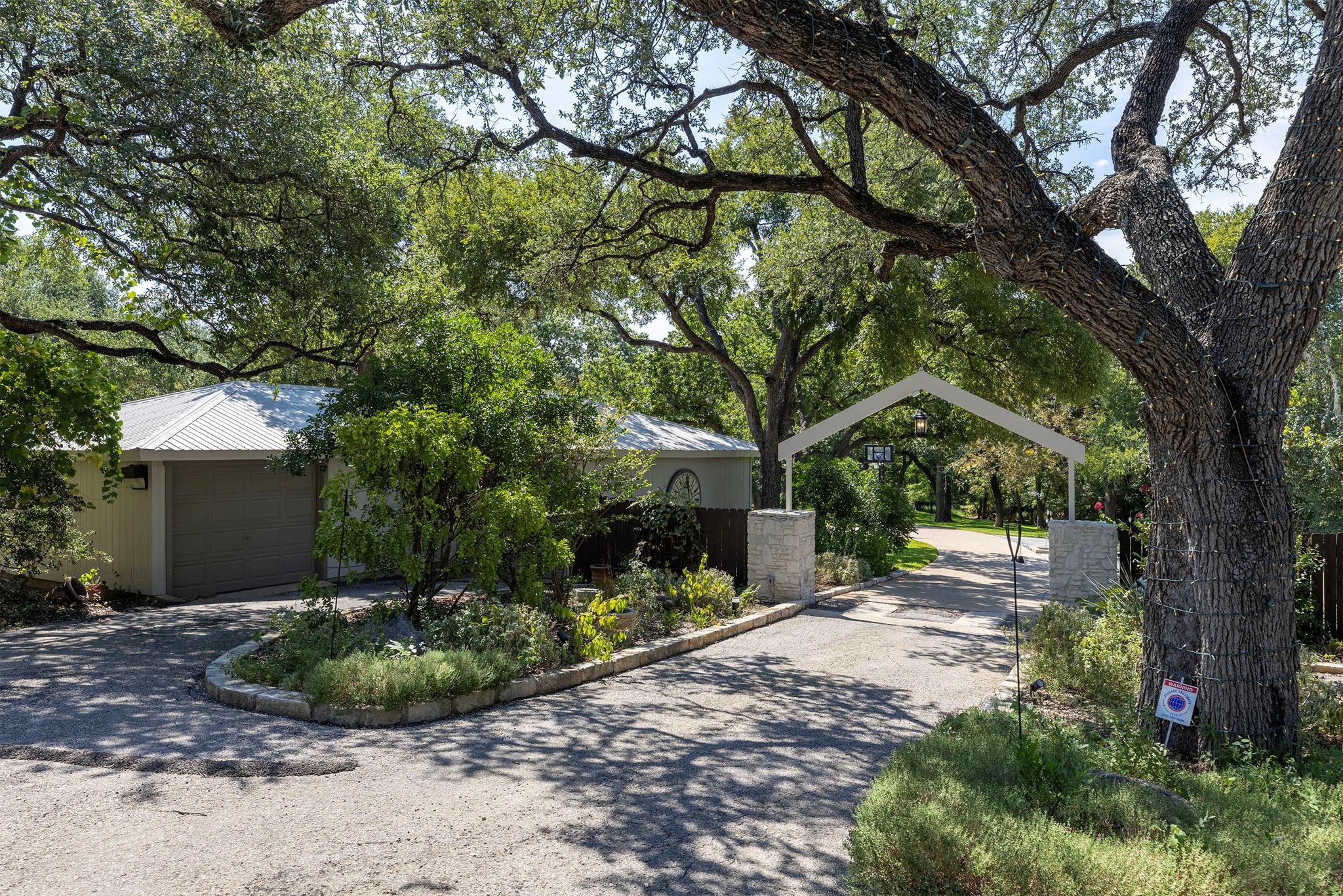 2681 Sam Bass Rd, Round Rock, TX 78681