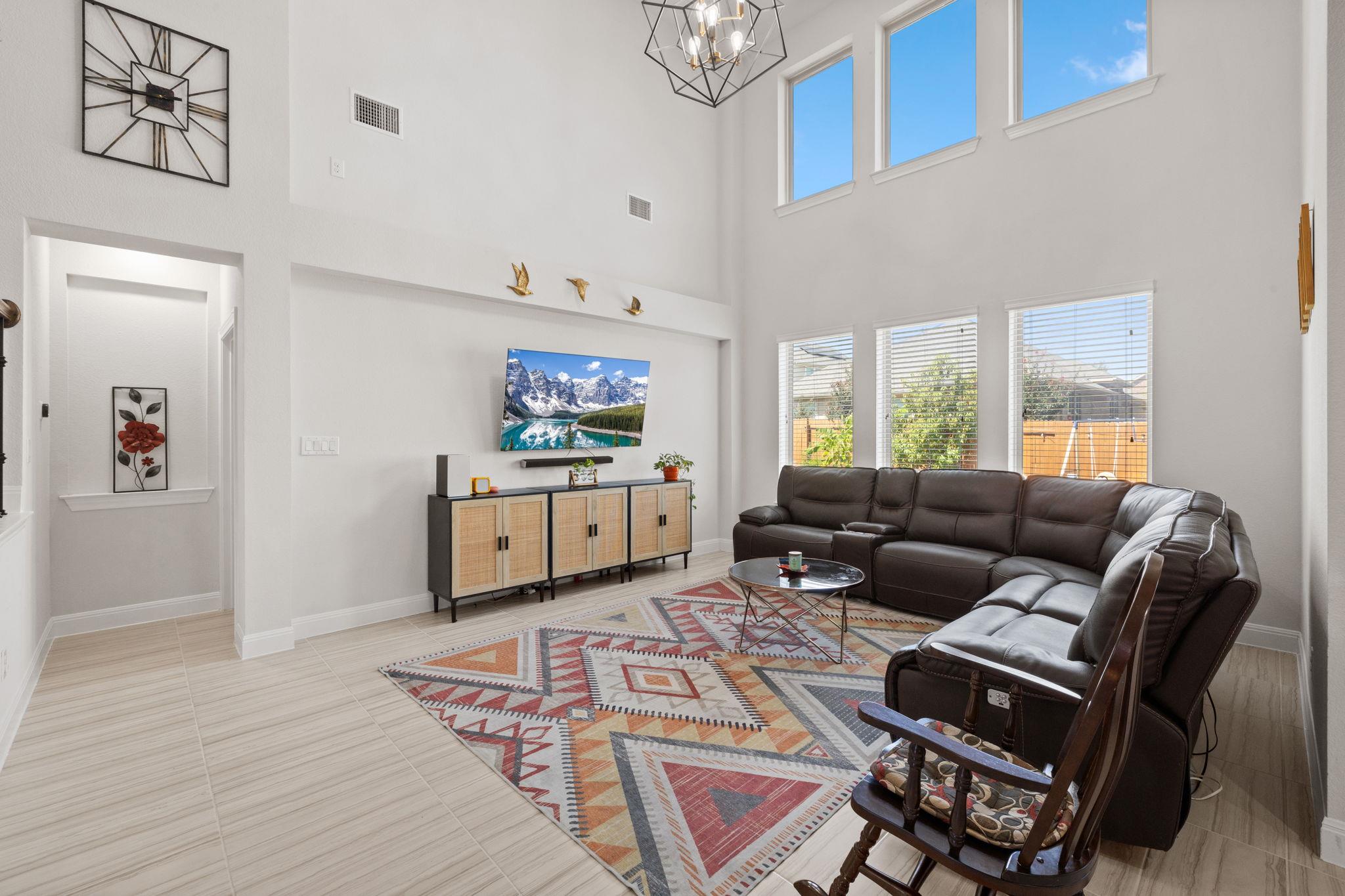 724 Pioneer Grv, Round Rock, TX 78665