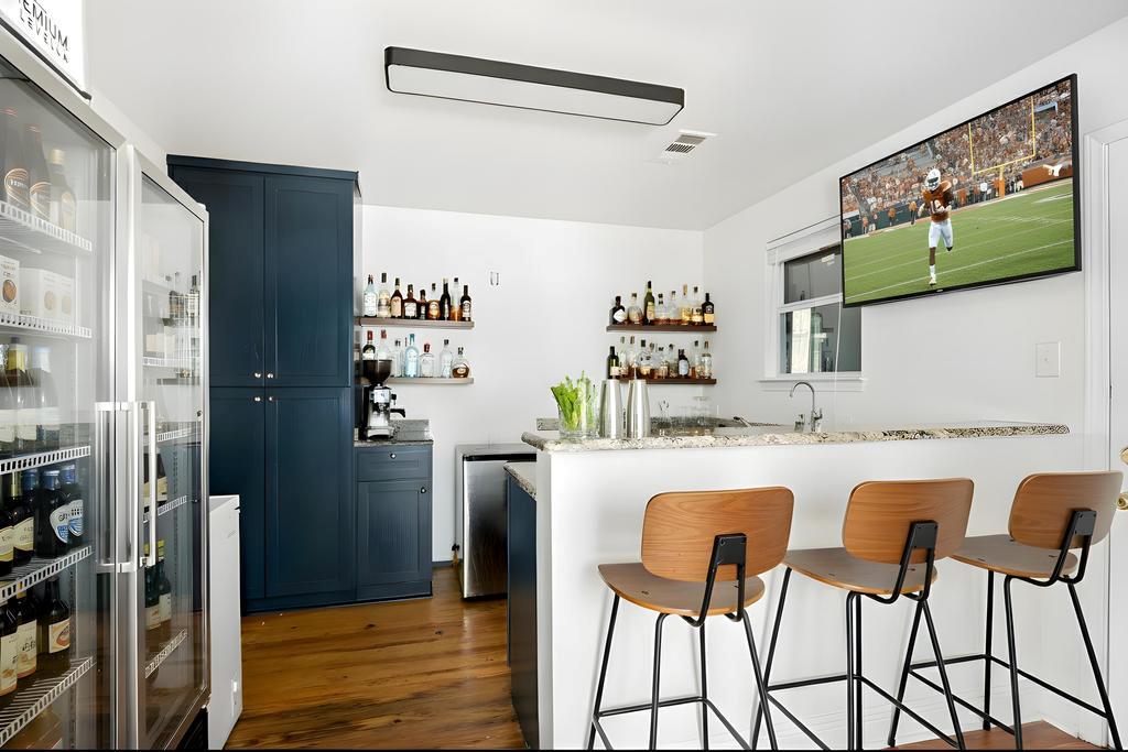 2925 E 12th St, Austin, TX 78702