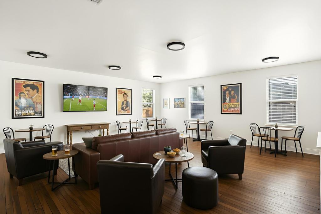 2925 E 12th St, Austin, TX 78702