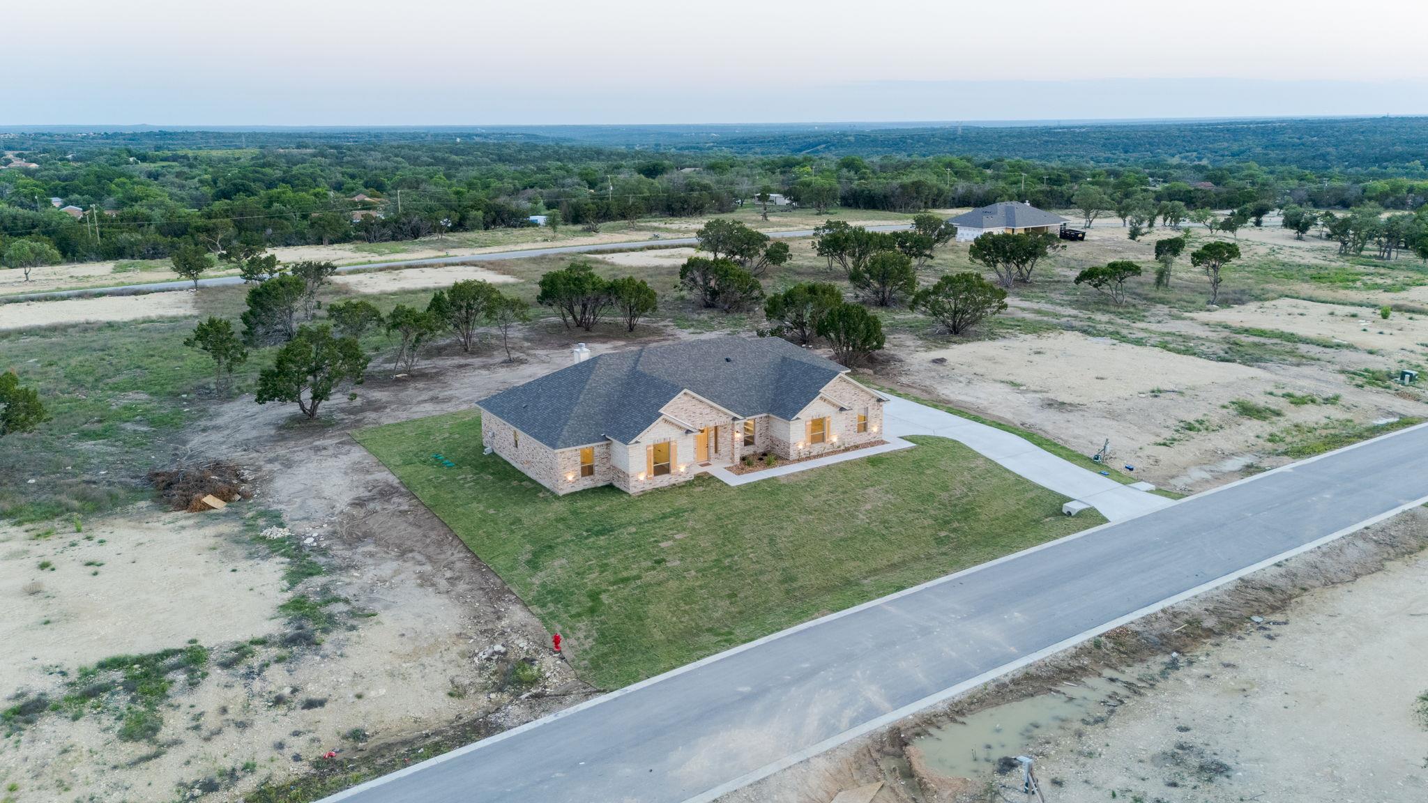 4244 Cold Springs Rd, Kempner, TX 76539