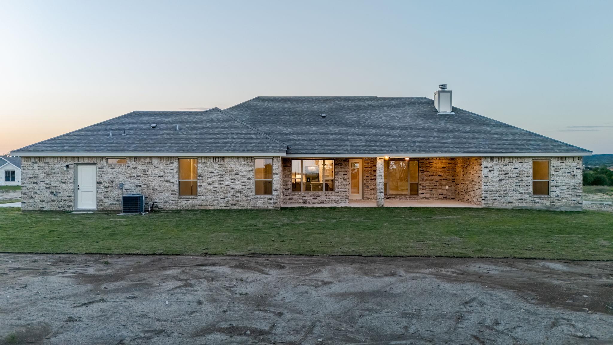 4244 Cold Springs Rd, Kempner, TX 76539