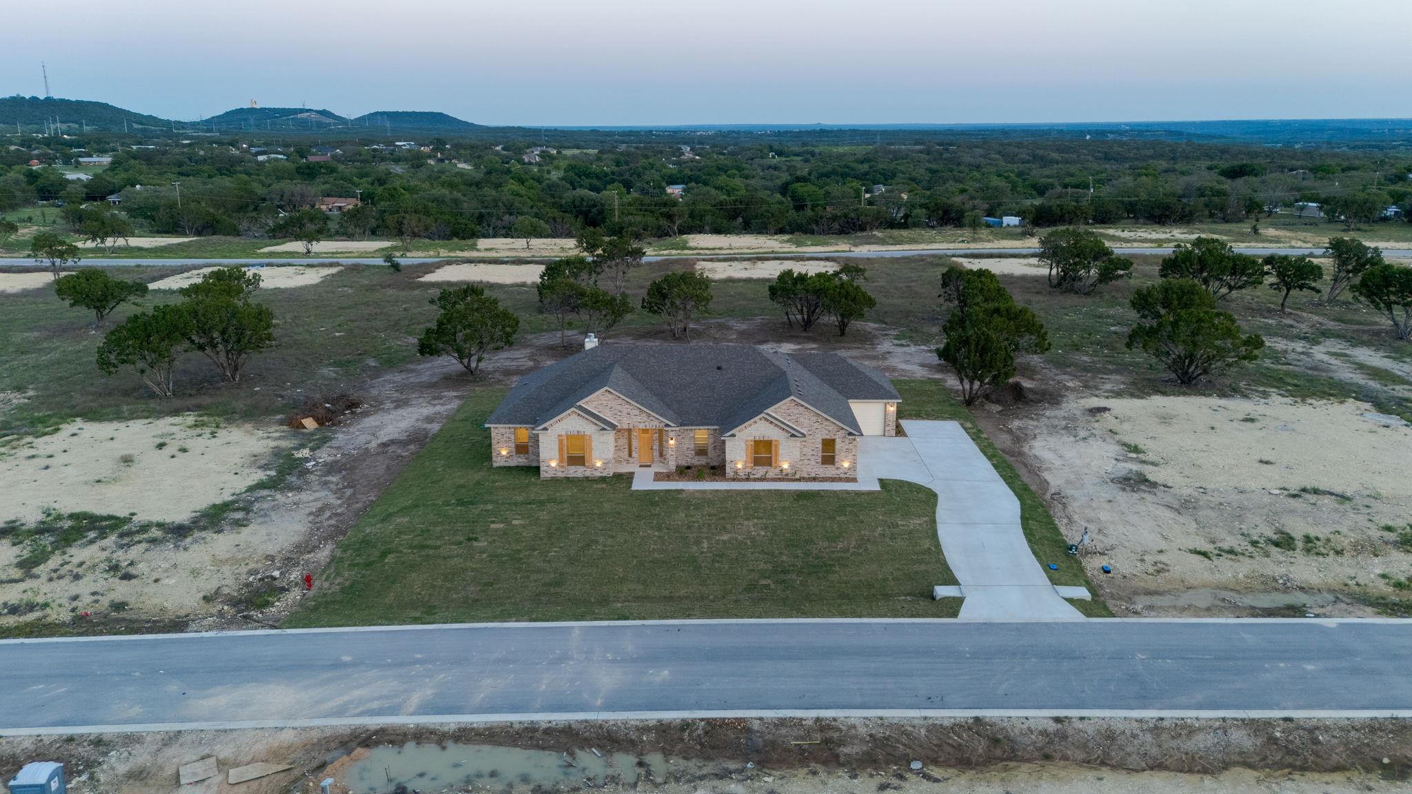 4244 Cold Springs Rd, Kempner, TX 76539