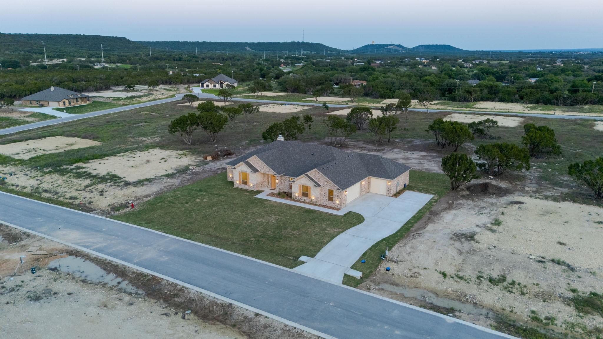 4244 Cold Springs Rd, Kempner, TX 76539