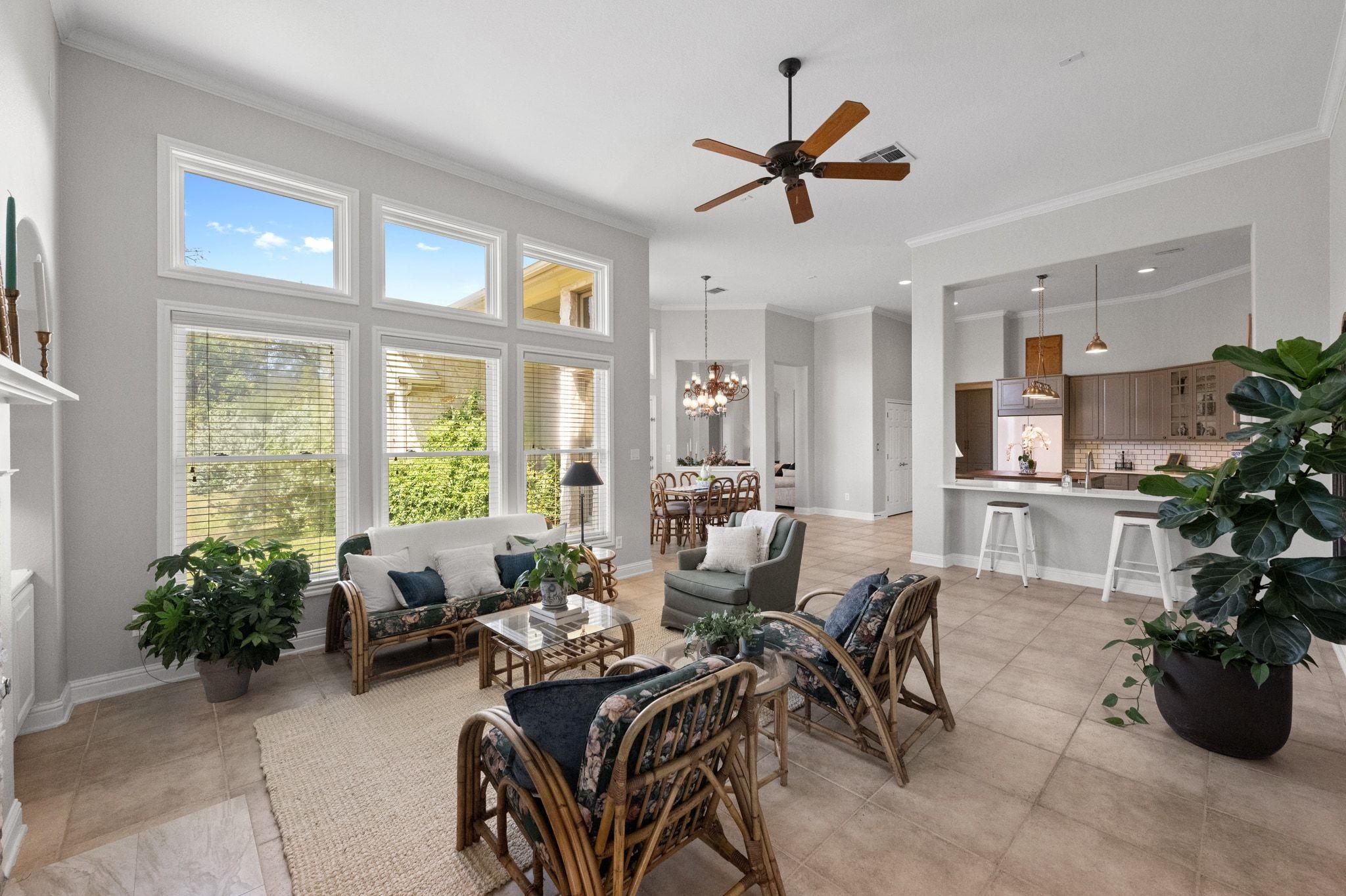 220 Mallet Ct, Austin, TX 78737