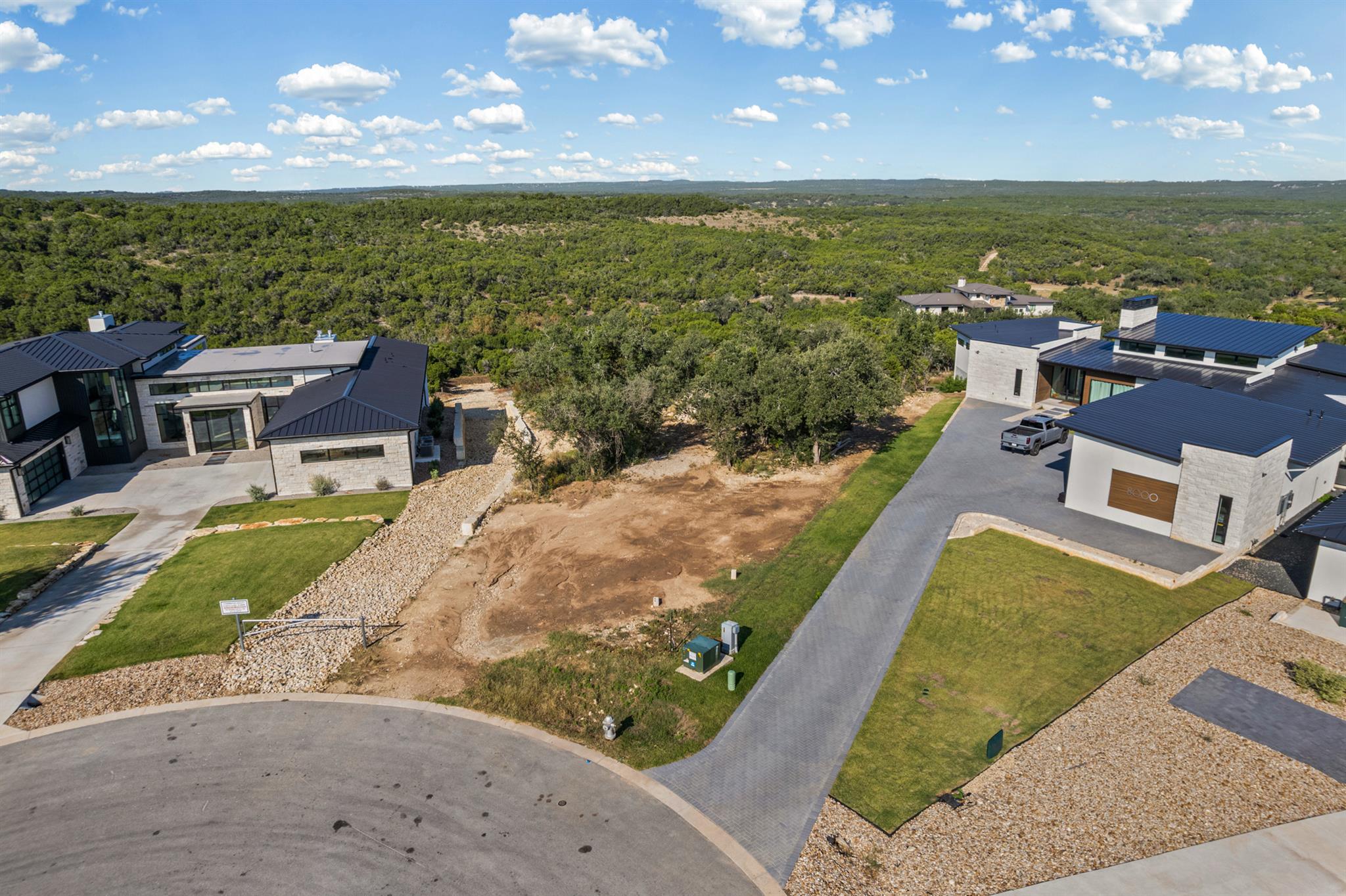 8004 Kuhn Dr, Austin, TX 78736