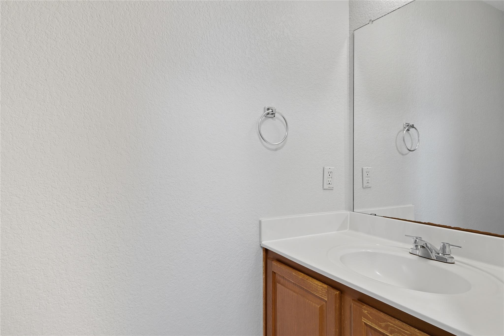 117 Paige Bnd, Hutto, TX 78634