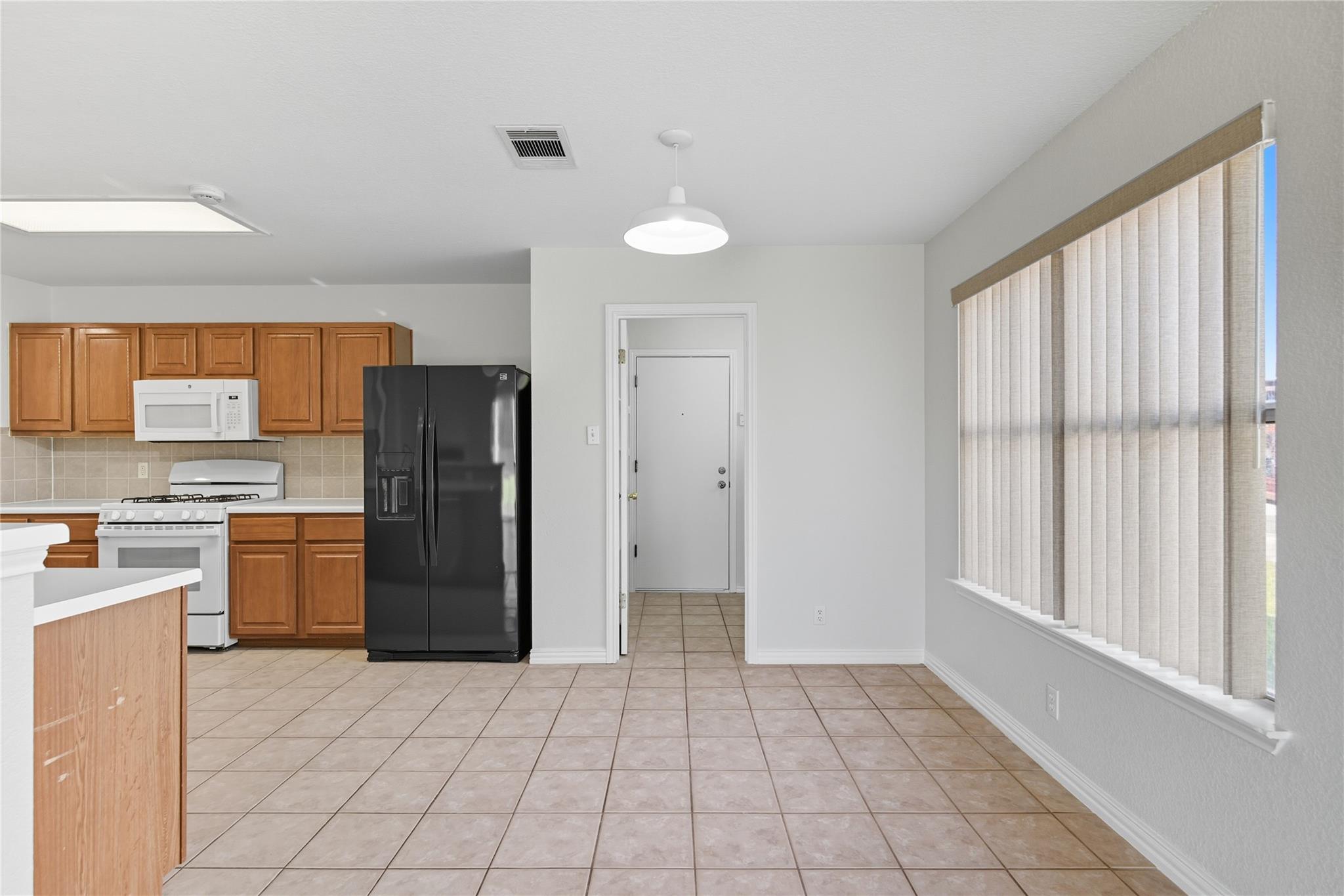 117 Paige Bnd, Hutto, TX 78634