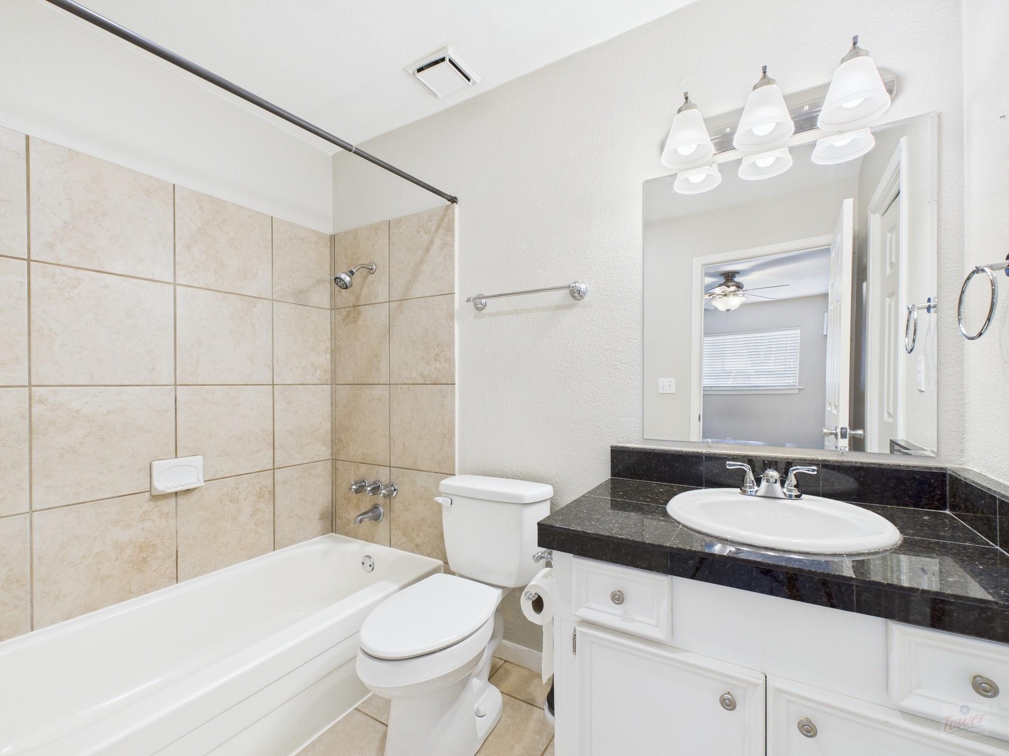 304 E 33rd St # 10, Austin, TX 78705