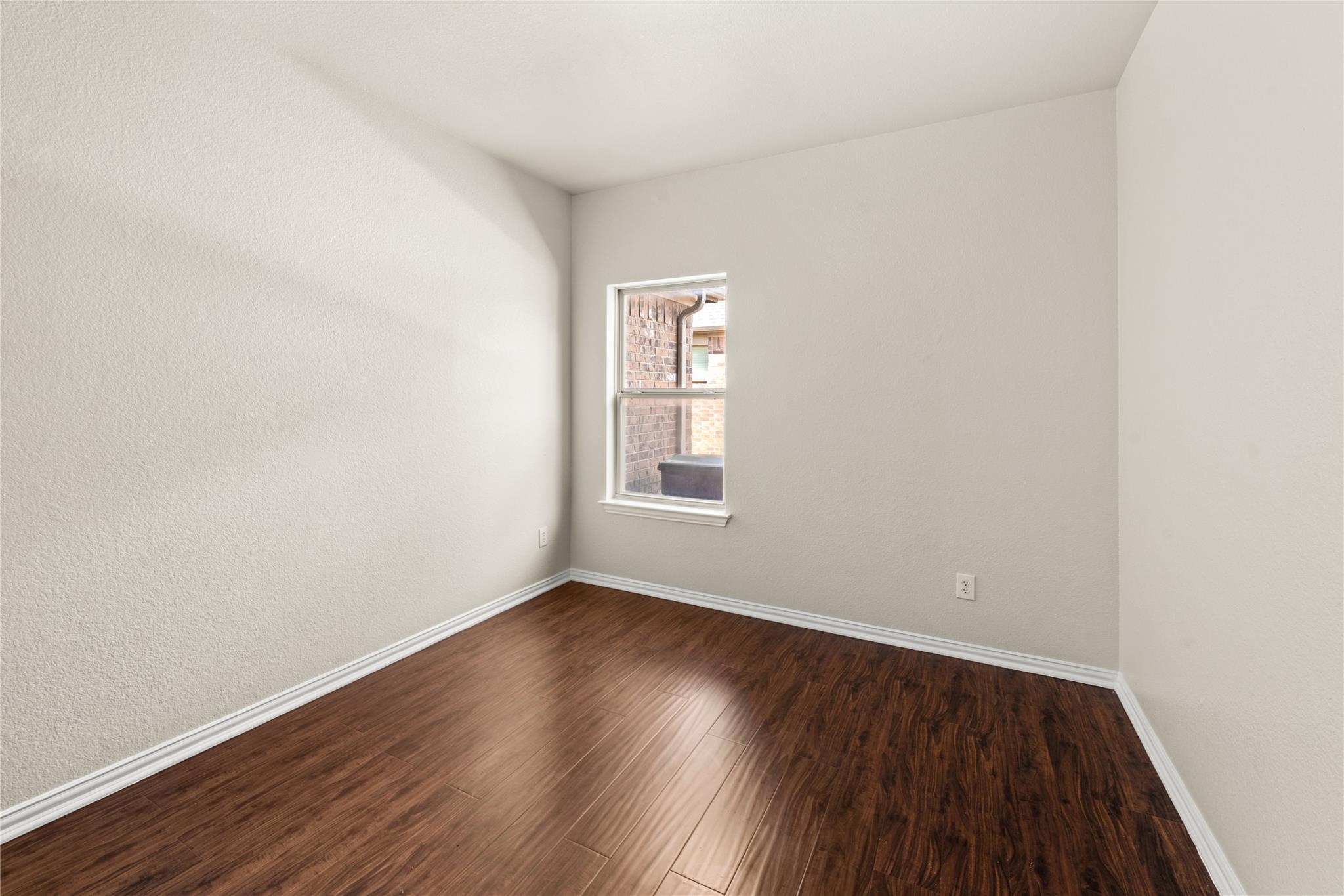 111 Wallin Farms Dr, Hutto, TX 78634