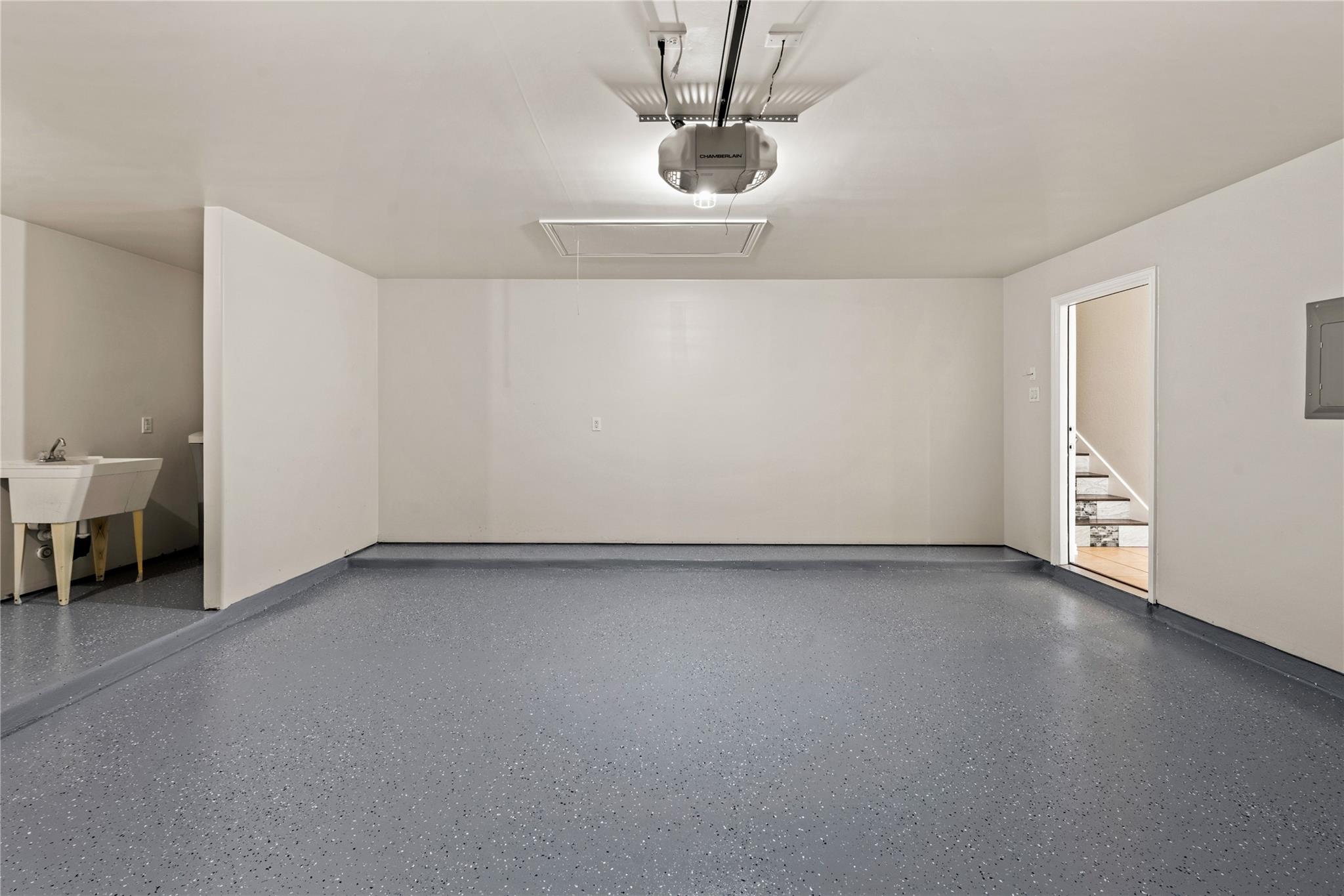 111 Wallin Farms Dr, Hutto, TX 78634