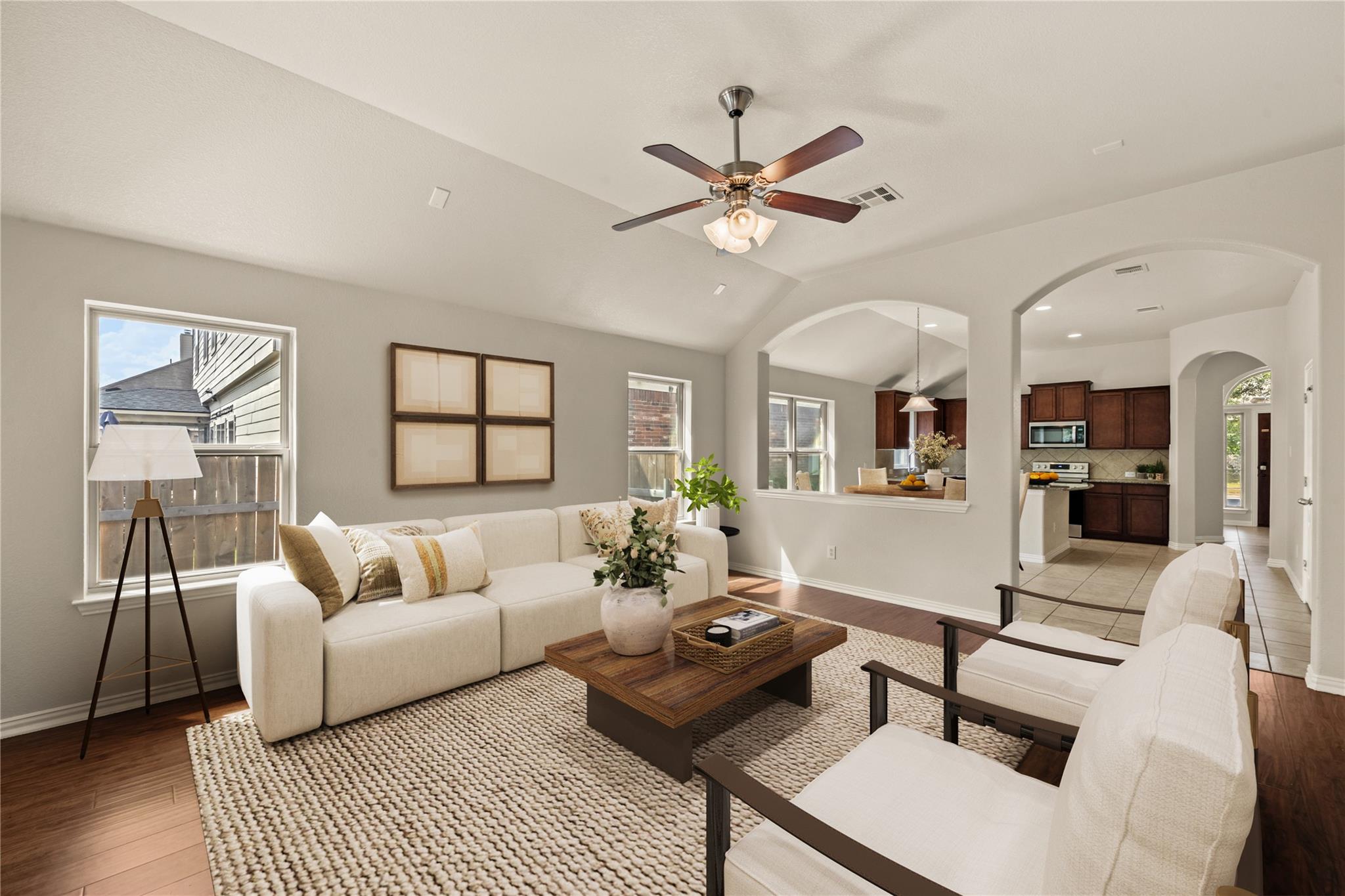 111 Wallin Farms Dr, Hutto, TX 78634