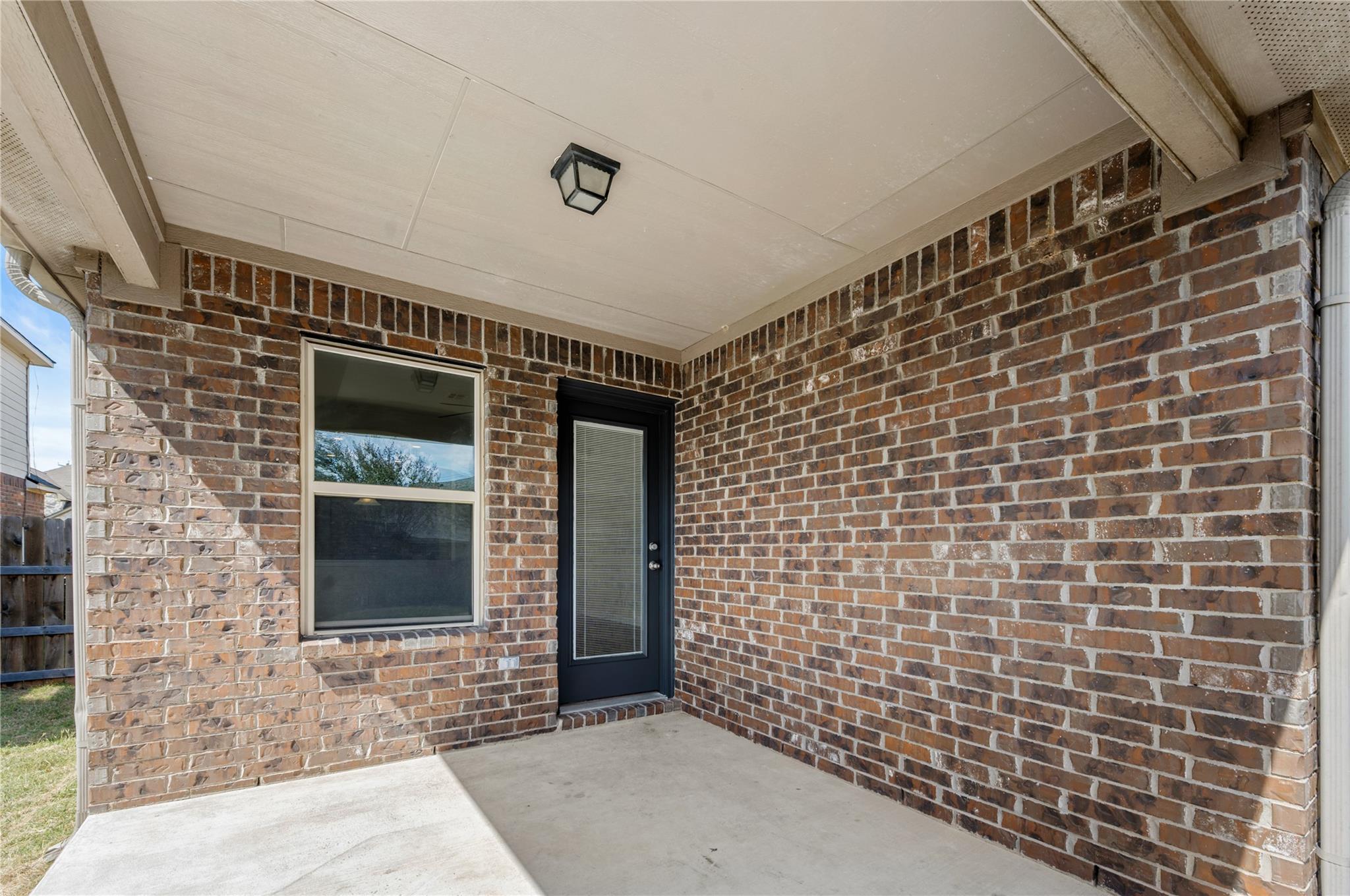 111 Wallin Farms Dr, Hutto, TX 78634