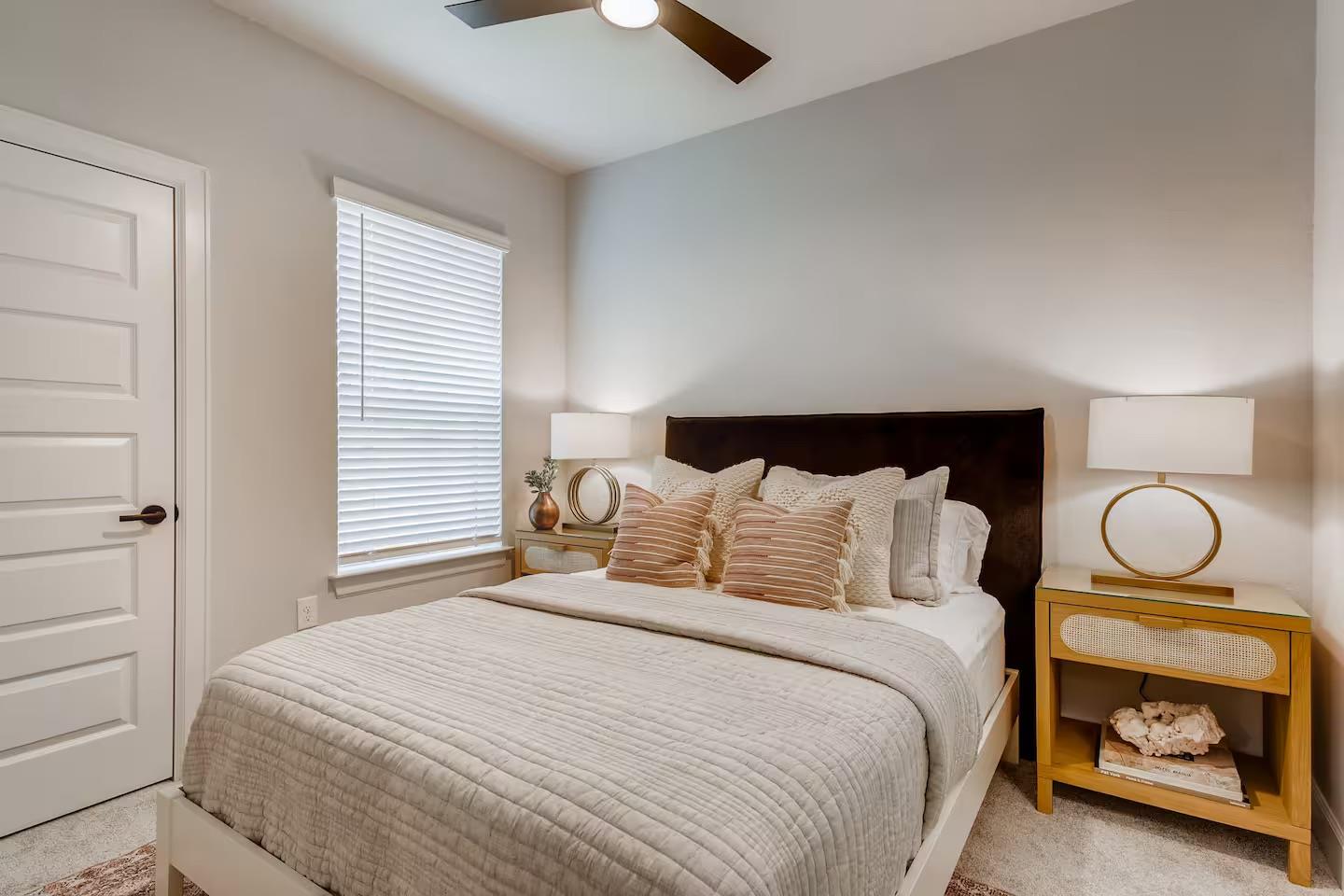 1307 Cedar Ave # 2, Austin, TX 78702