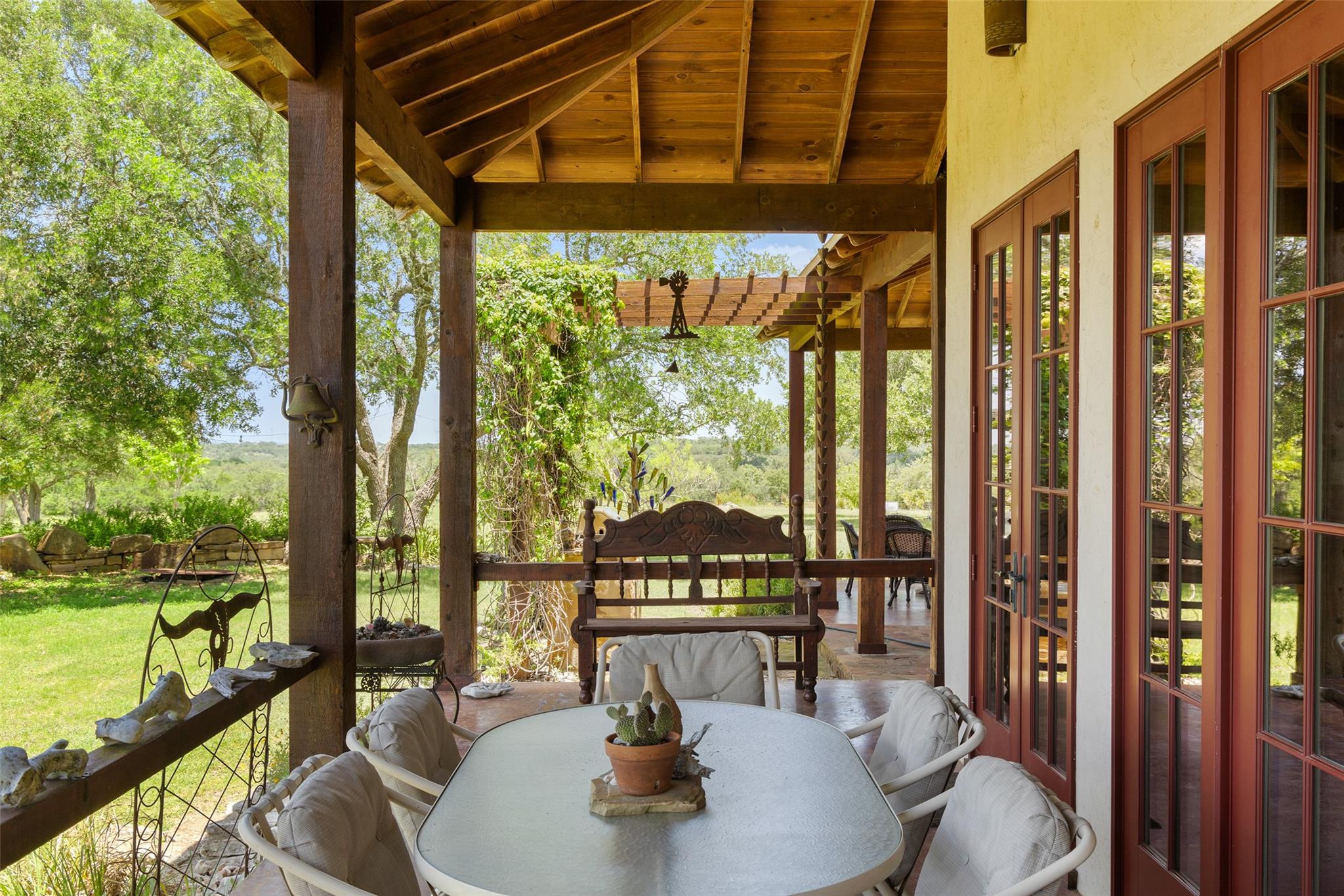 5059 Trainer Wuest Rd, Blanco, TX 78606