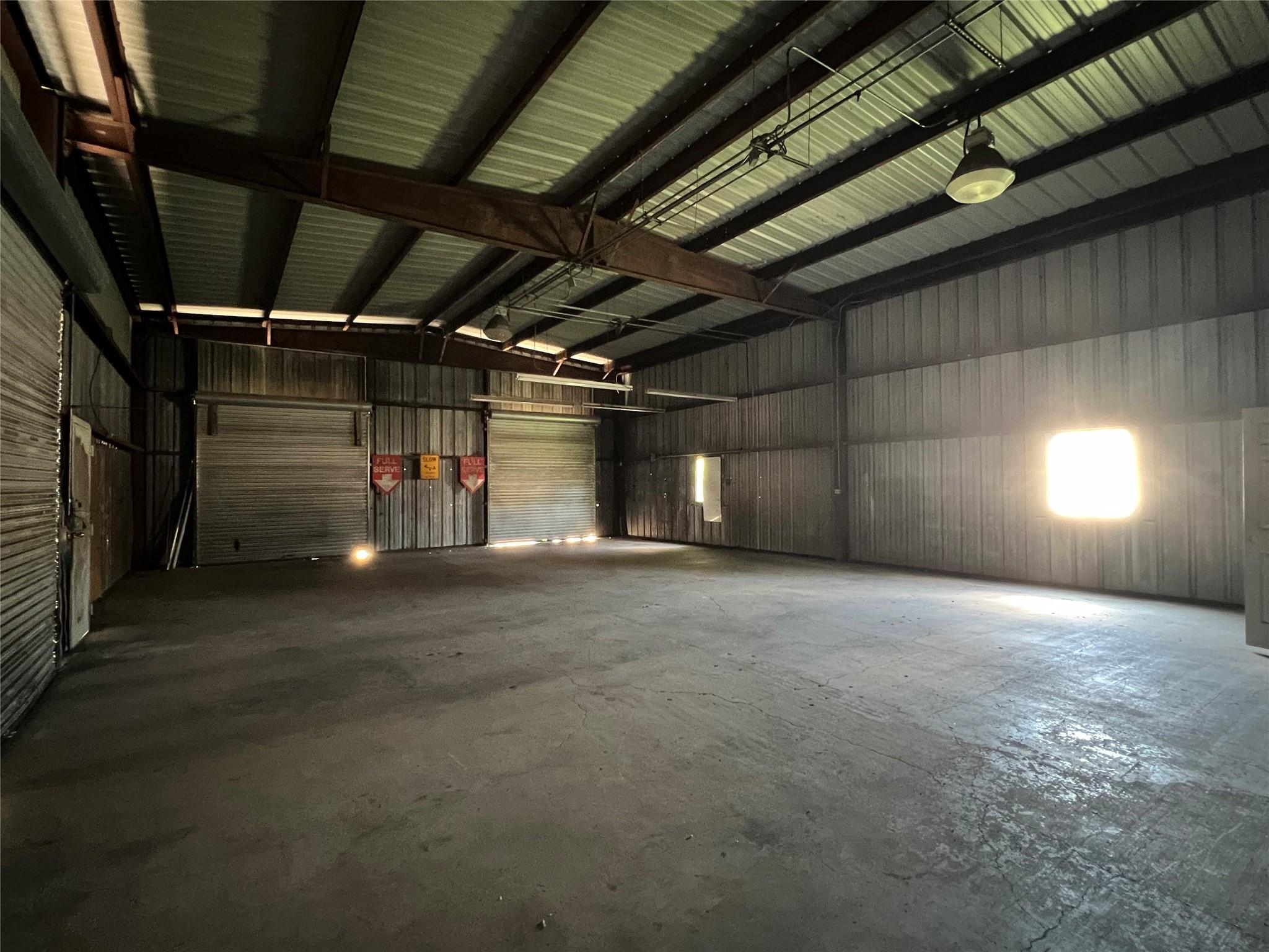 1201 W 2nd St, Taylor, TX 76574