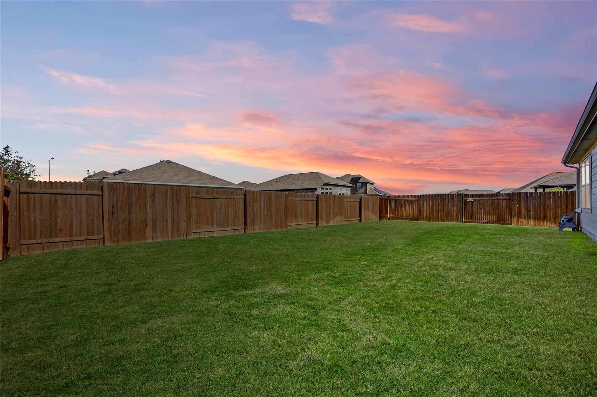 111 Pearland St, Hutto, TX 78634