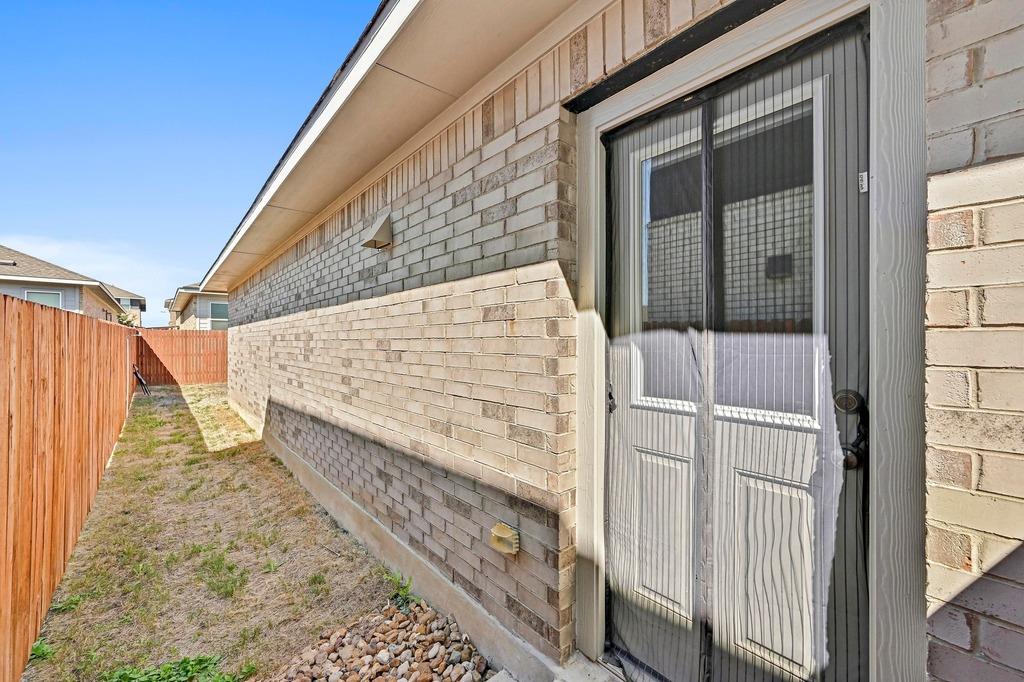 204 Grey Slate Ave, Marble Falls, TX 78654