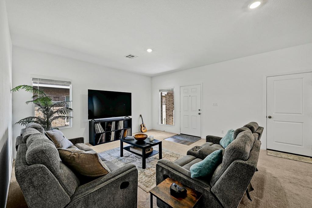 204 Grey Slate Ave, Marble Falls, TX 78654