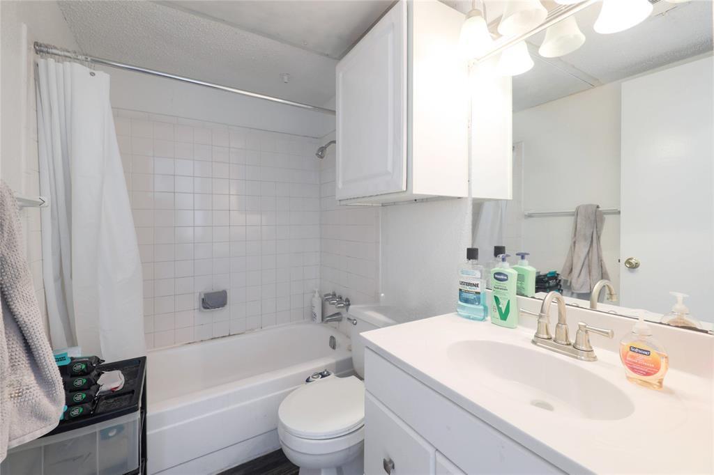 2803 Hemphill Park # B204, Austin, TX 78705