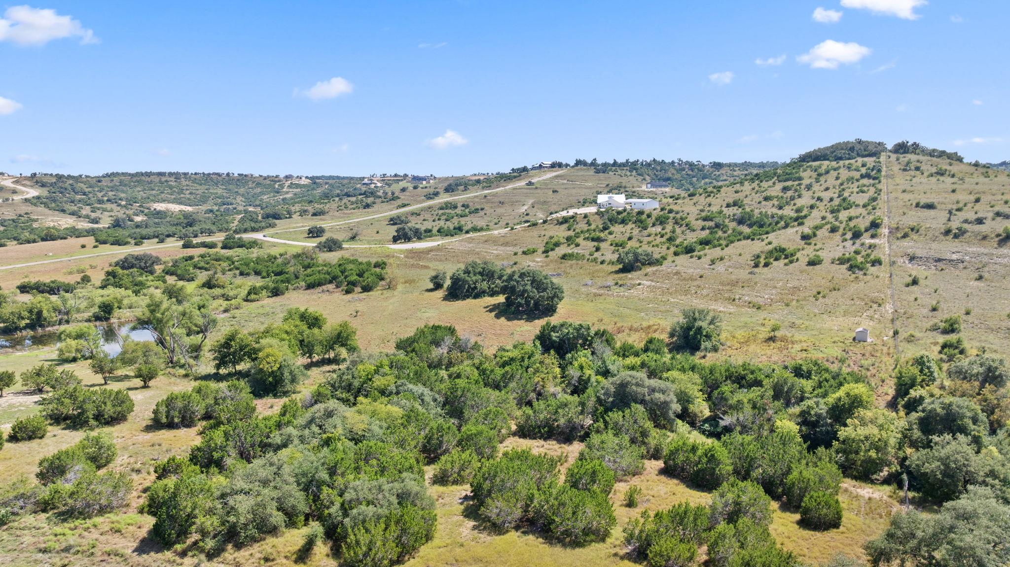 000 Flickering Sky Cir, Blanco, TX 78606