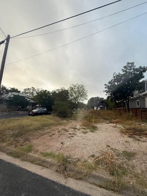 1917 E 11th St, Austin, TX 78702