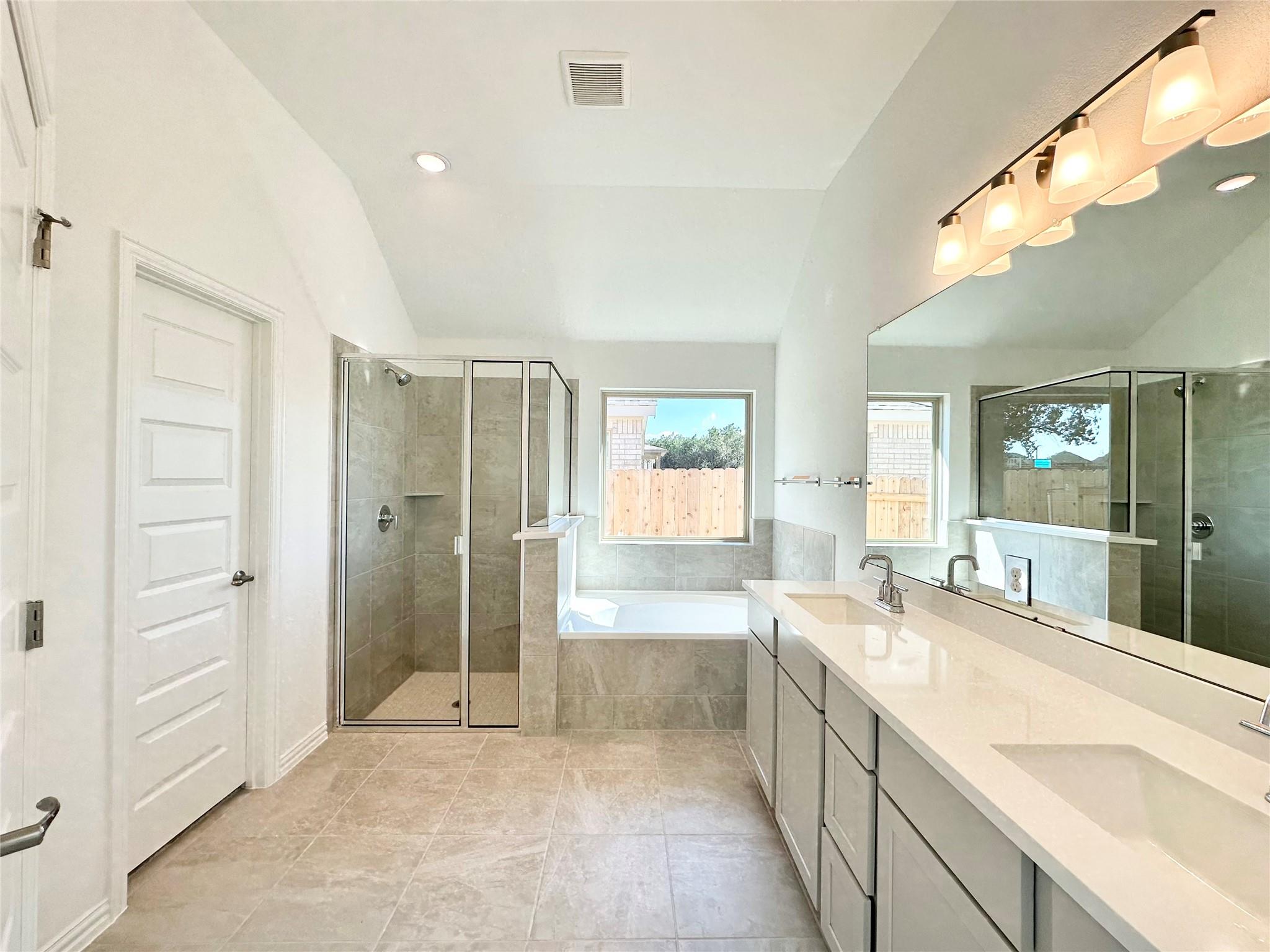 197 Du Bois Ln, Kyle, TX 78640