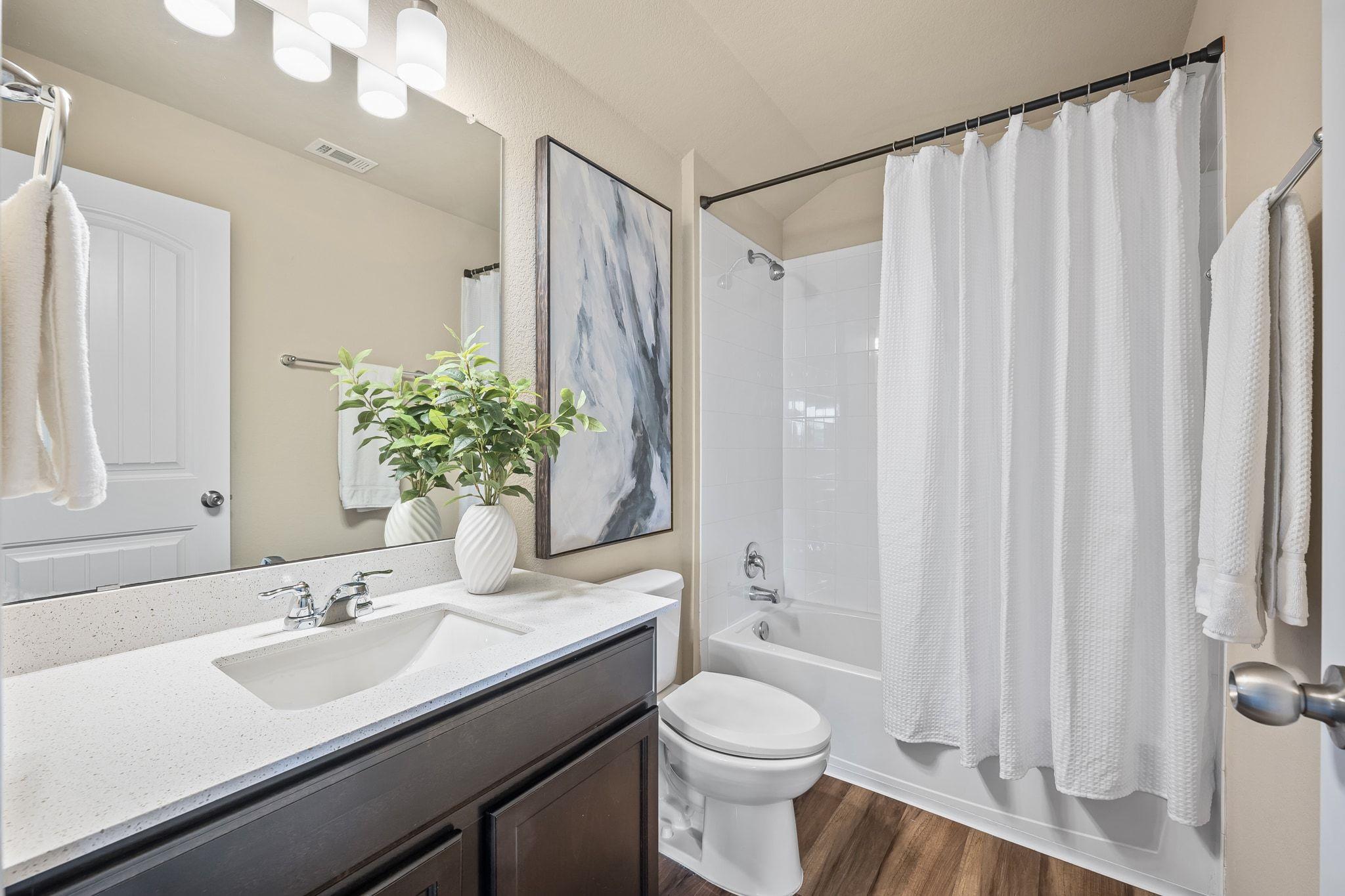 401 Lewisville Ln, Leander, TX 78641