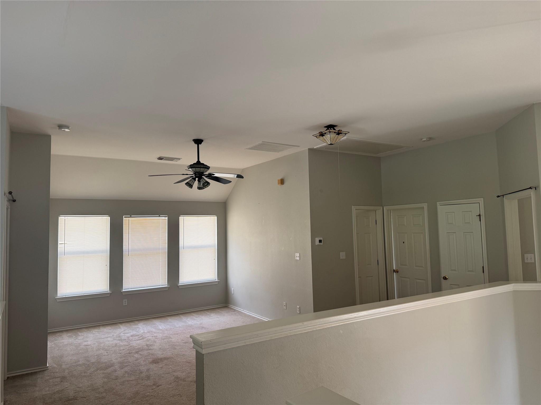 1810 Rosenborough Ln N, Round Rock, TX 78665