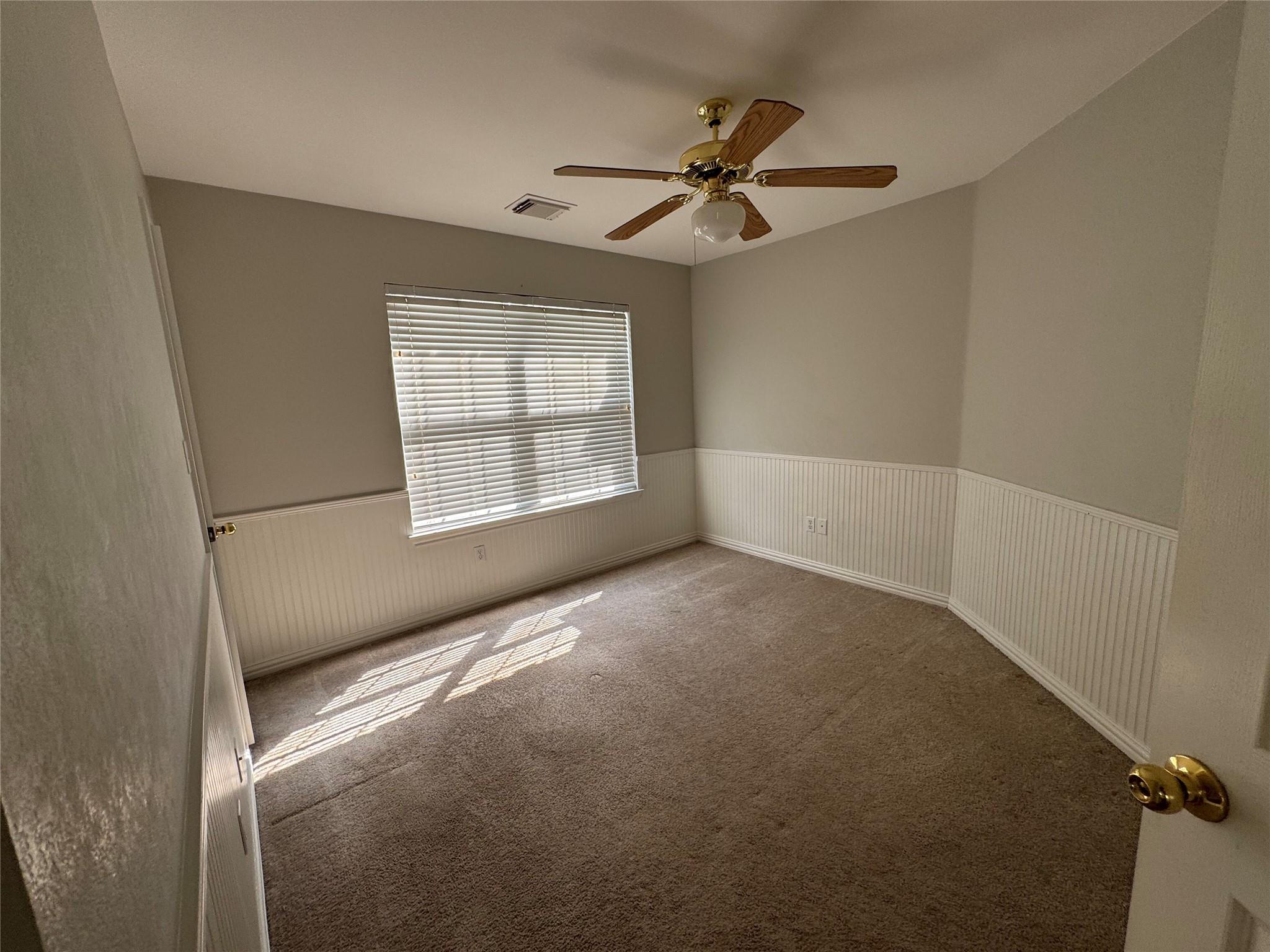 1810 Rosenborough Ln N, Round Rock, TX 78665