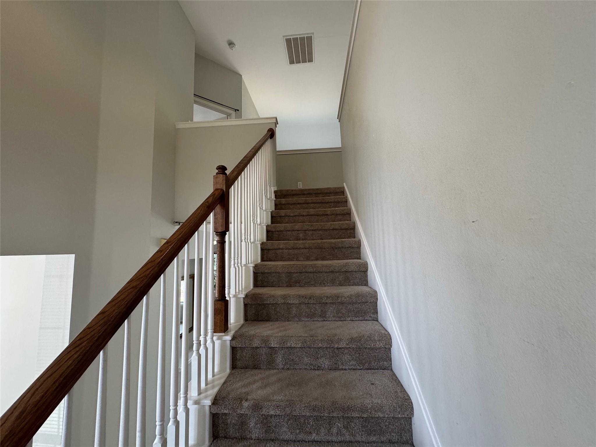 1810 Rosenborough Ln N, Round Rock, TX 78665