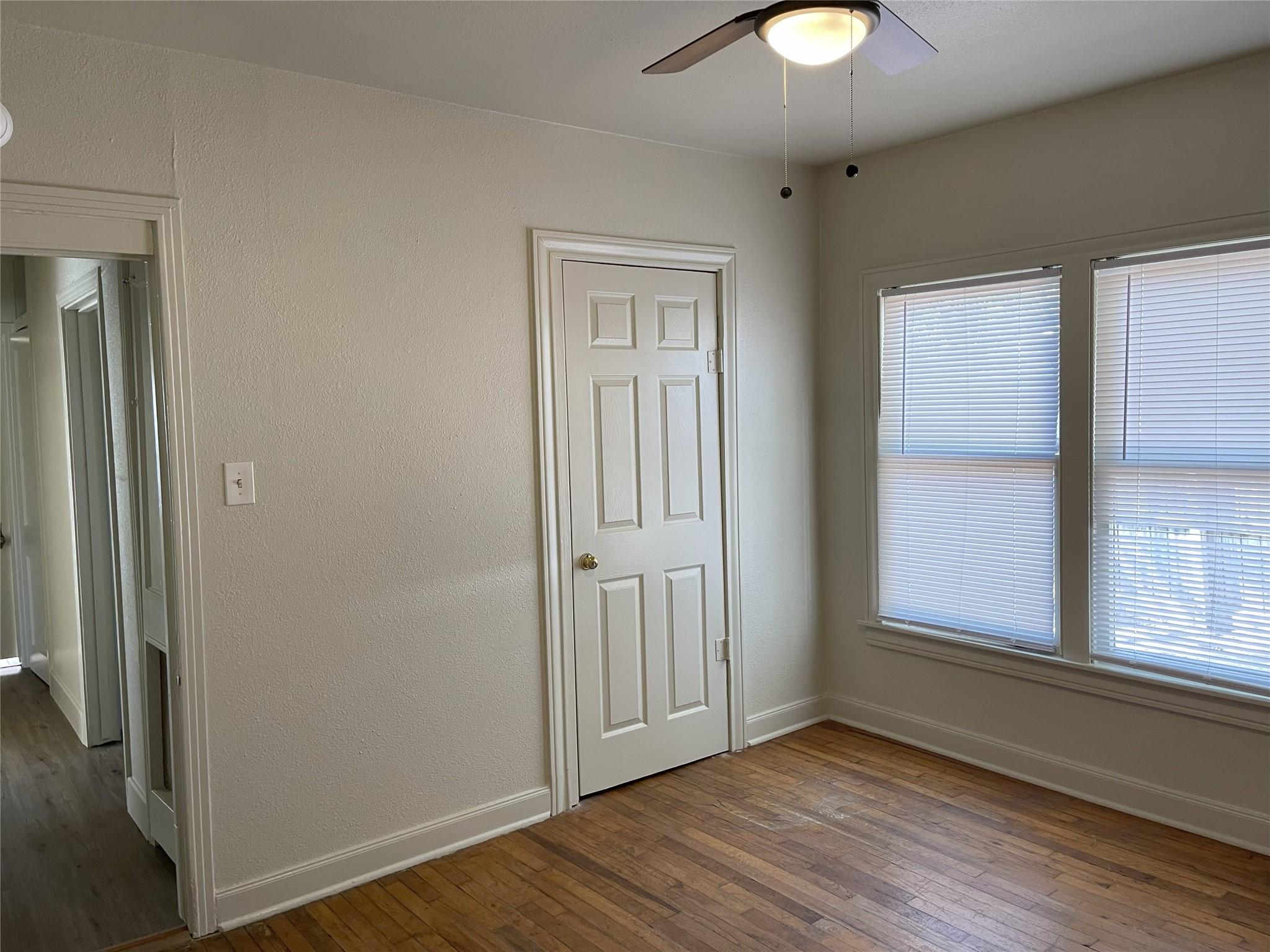 1521 N Hamilton St, Gonzales, TX 78629