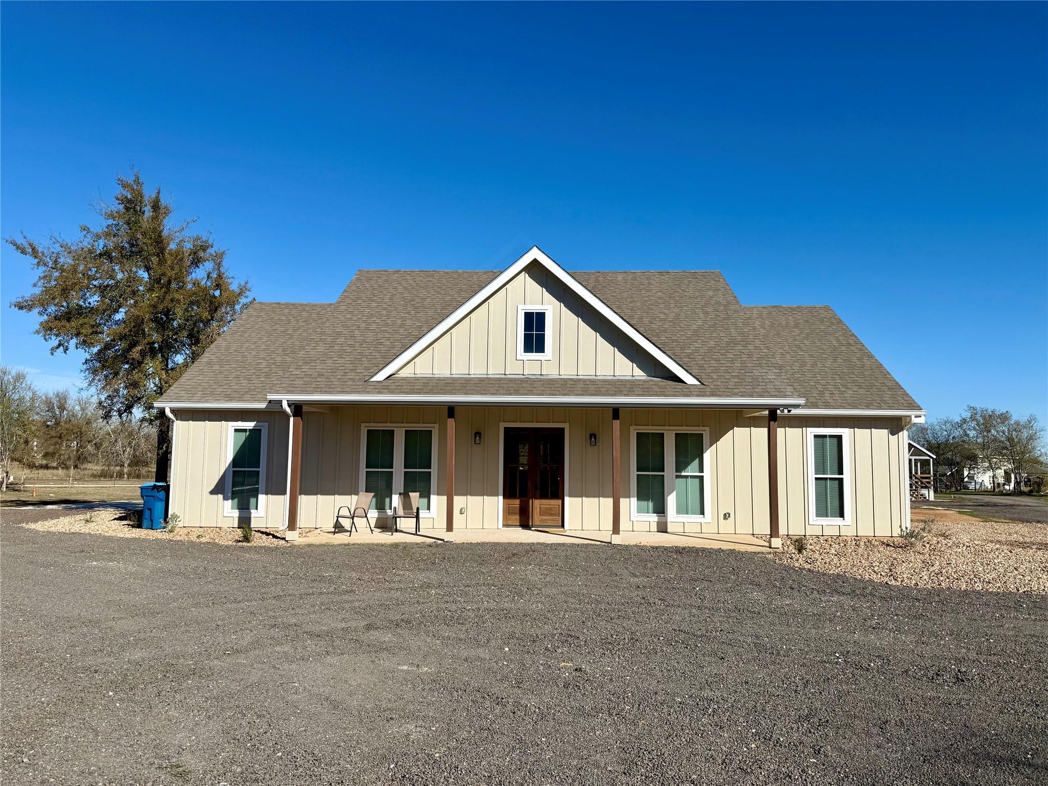 1353 Red Town Rd # B, Elgin, TX 78621