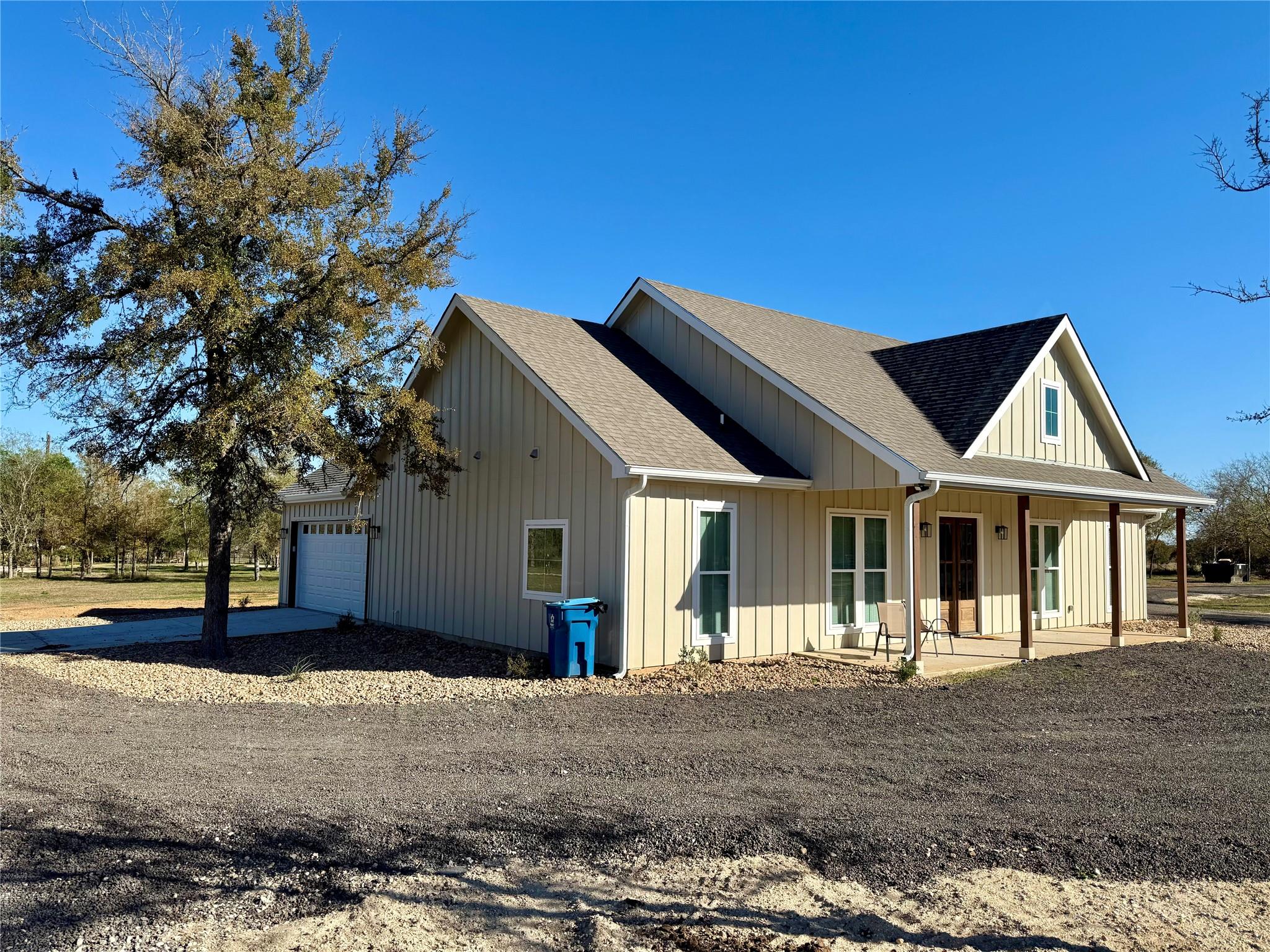 1353 Red Town Rd # B, Elgin, TX 78621