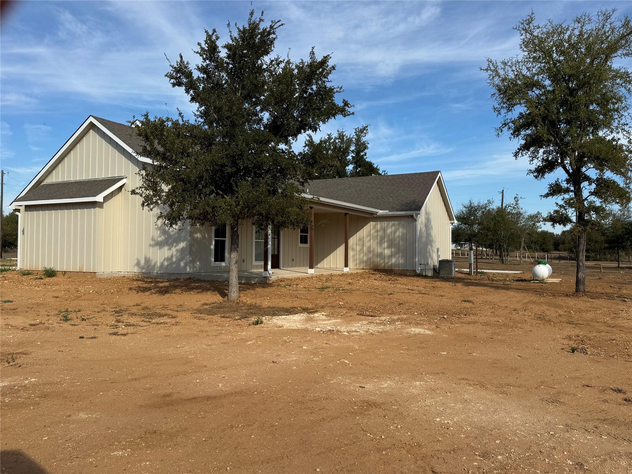 1353 Red Town Rd # B, Elgin, TX 78621