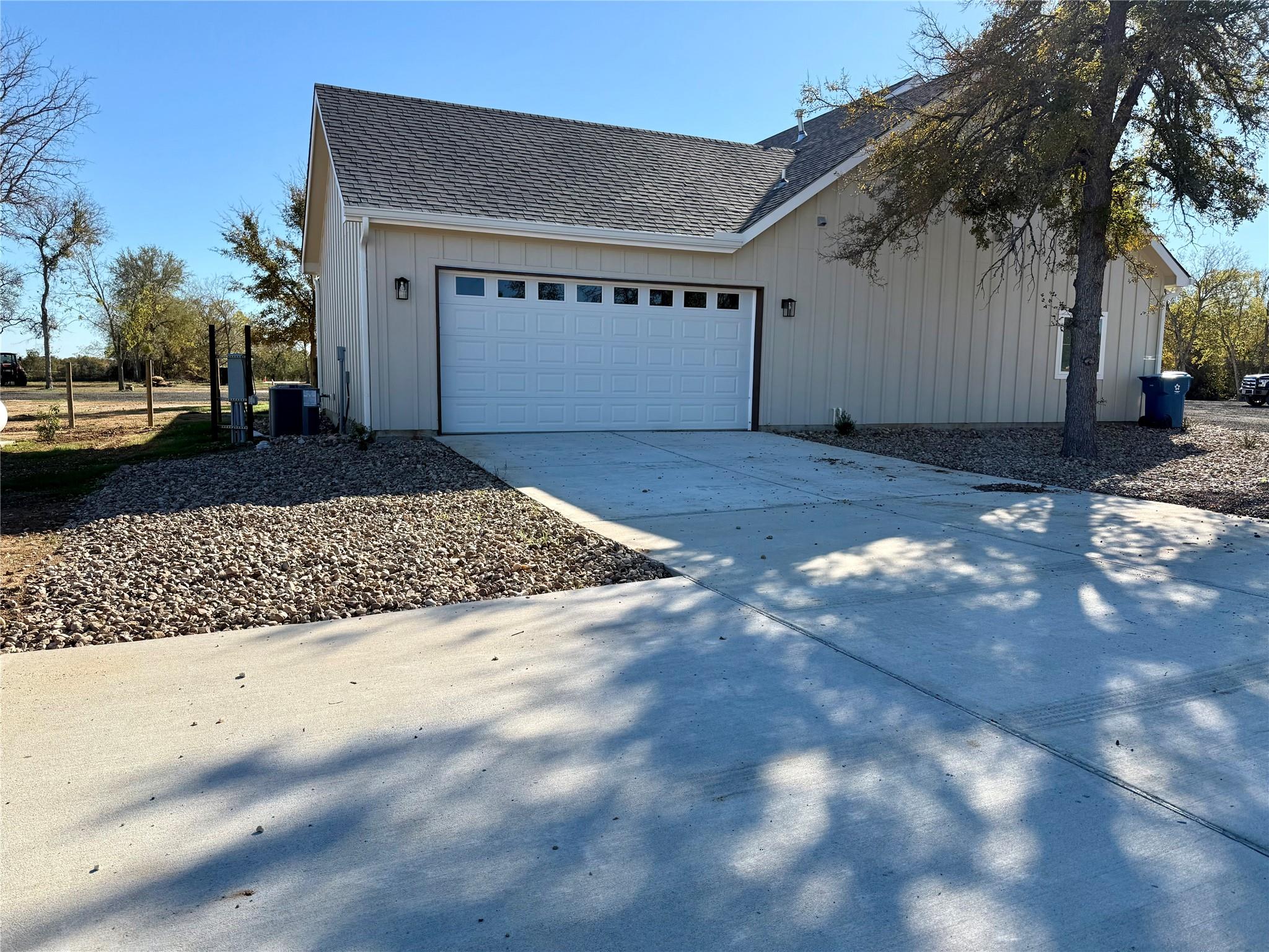 1353 Red Town Rd # B, Elgin, TX 78621