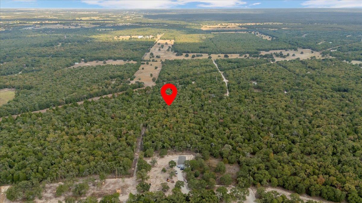 120 Twin Oaks Rd, Elgin, TX 78621