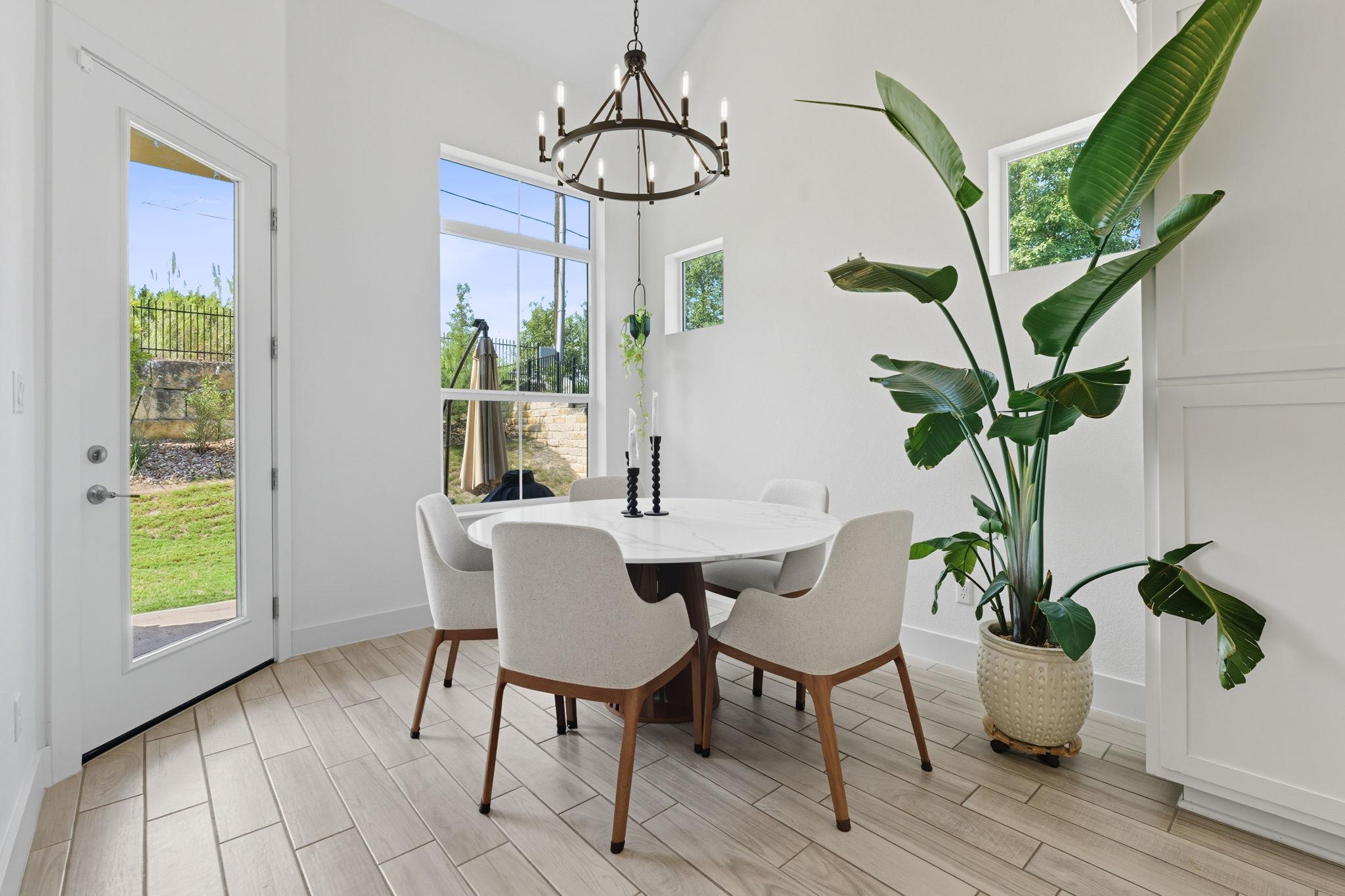 101 Cartwheel Bnd # 52, Austin, TX 78738