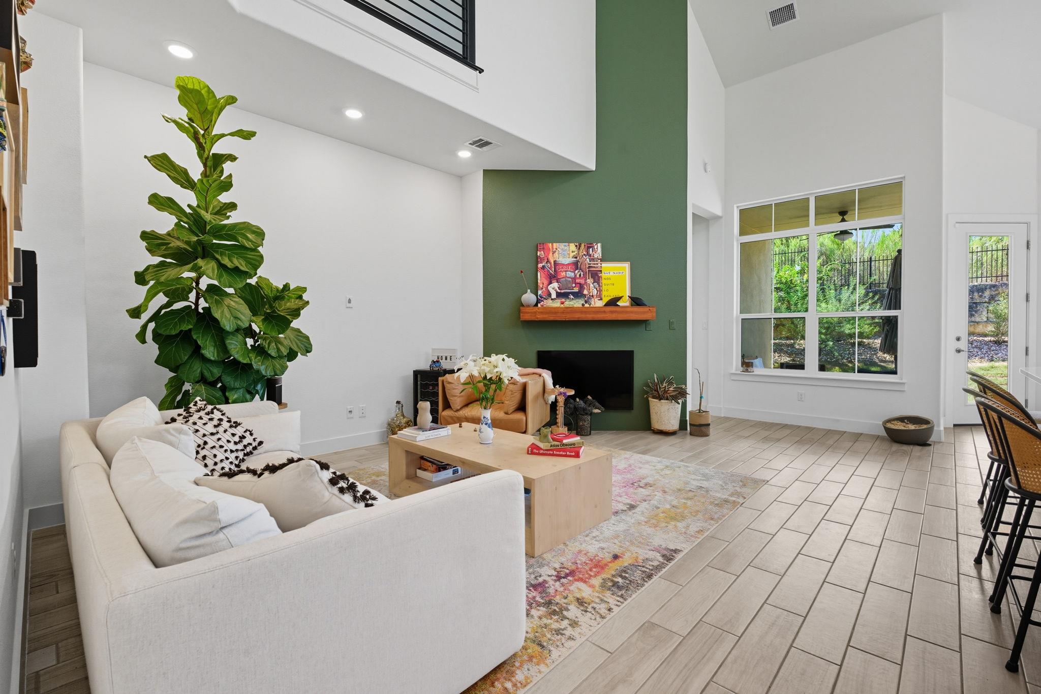 101 Cartwheel Bnd # 52, Austin, TX 78738