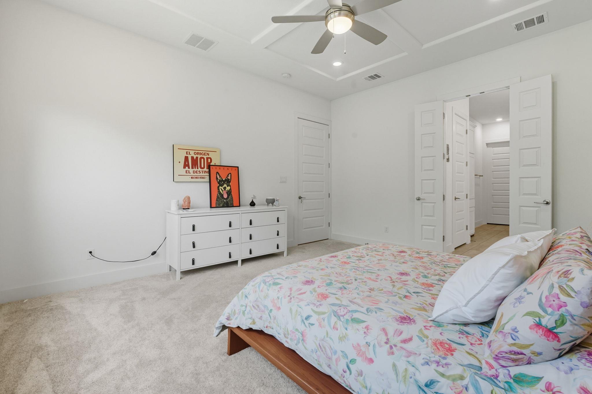 101 Cartwheel Bnd # 52, Austin, TX 78738