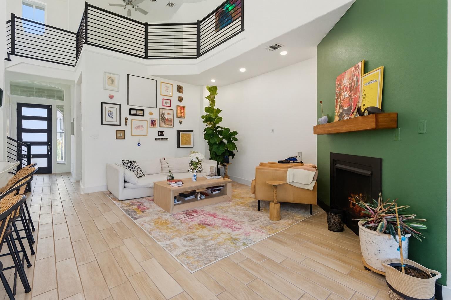 101 Cartwheel Bnd # 52, Austin, TX 78738