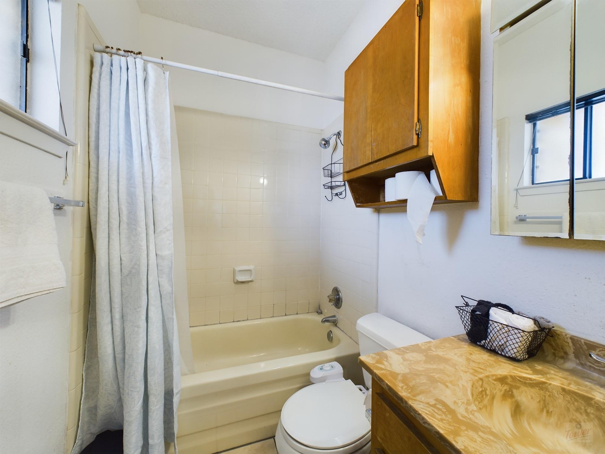 3316 Guadalupe St # 301, Austin, TX 78705