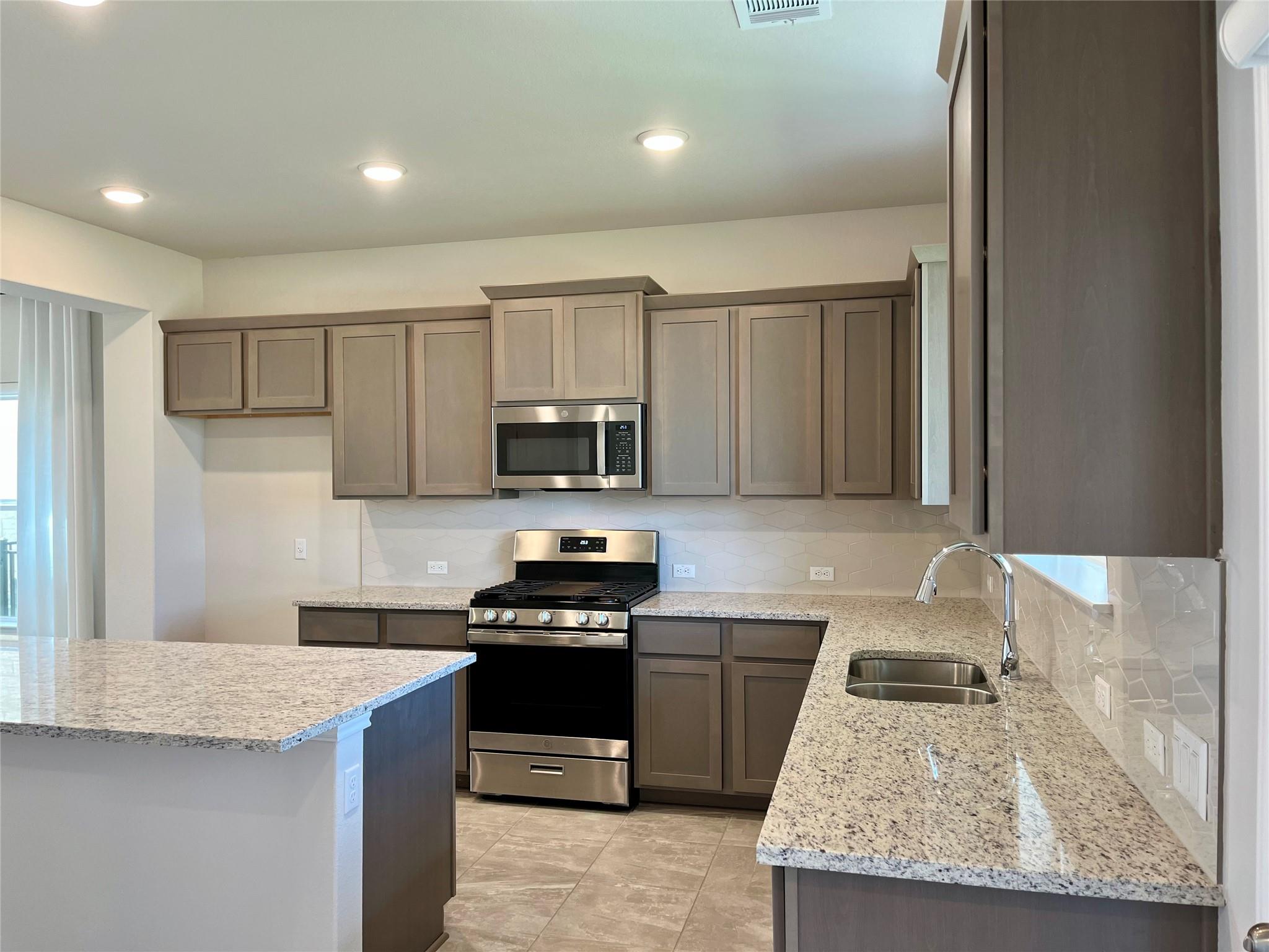 237 Reveille Dr, Kyle, TX 78640