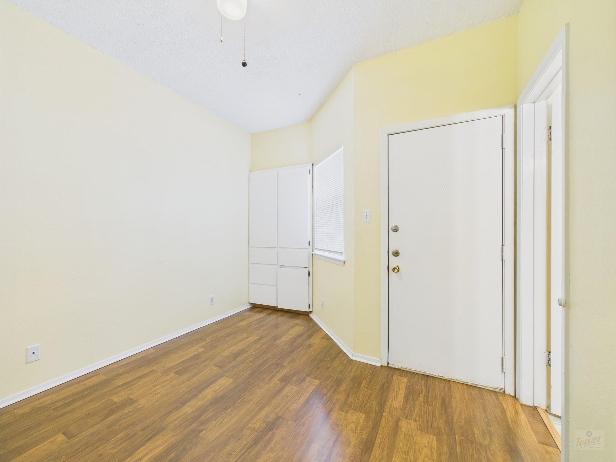 3316 Guadalupe St # 220, Austin, TX 78705