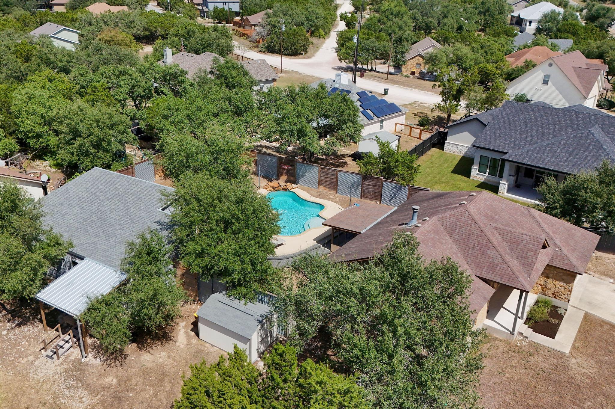 10213 Thomas Lane, Dripping Springs, TX 78620