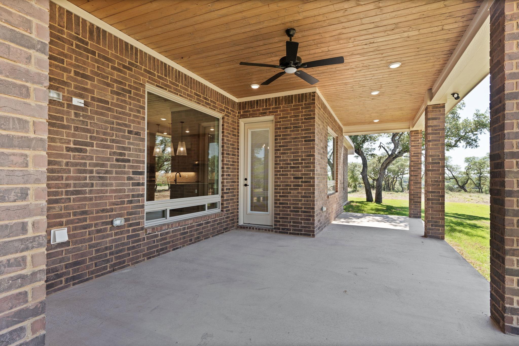 4231 Cold Springs Rd, Kempner, TX 76539